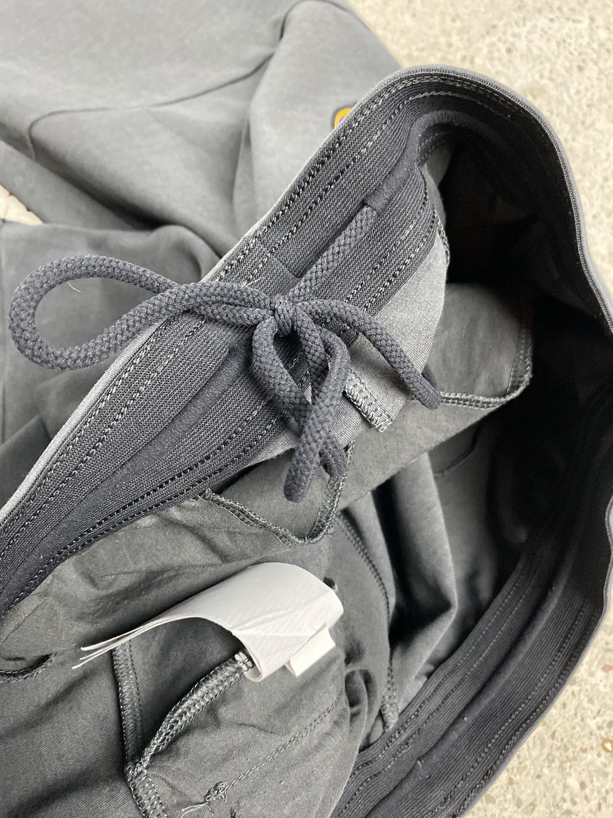 Nike Nike tech fleece fc barcelona gret swetapants football Size US 34 / EU 50 - 7 Thumbnail