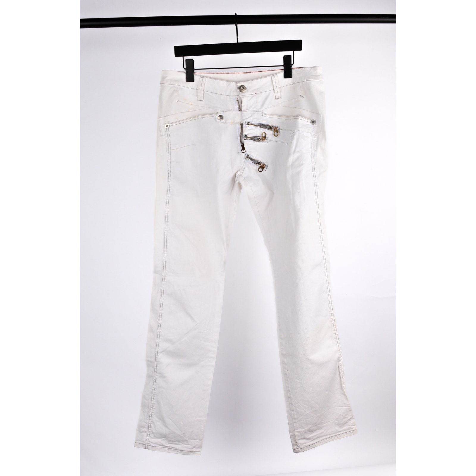 Marithe + Francois Girbaud Marithe Francois Girbaud white jeans Size US 36 / EU 52 - 1 Thumbnail