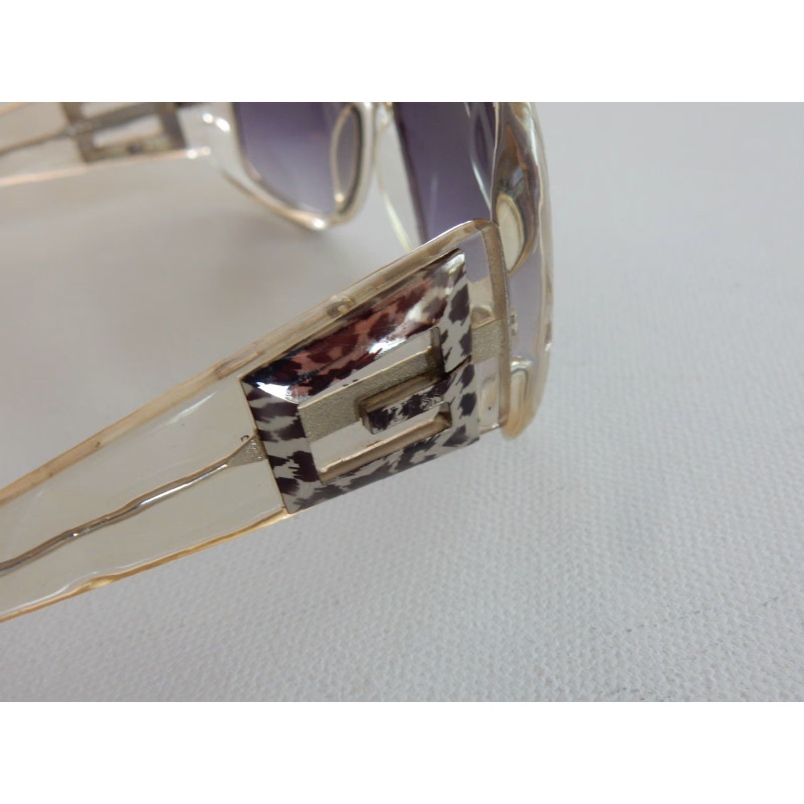 Guess GUESS Women Sunglasses Clear Frame 56mm 135mm UV Protection Fashion Accessories Size ONE SIZE - 4 Thumbnail