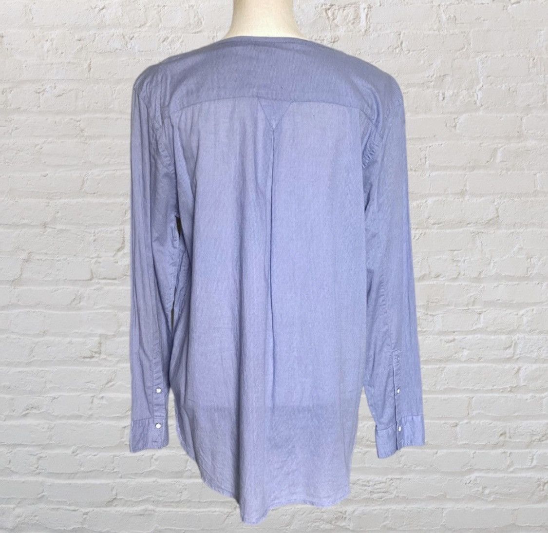Calvin Klein CALVIN KLEIN LONG SLEEVE BUTTON UP BLOUSE TOP WITH POCKETS Size M / US 6-8 / IT 42-44 - 12 Thumbnail