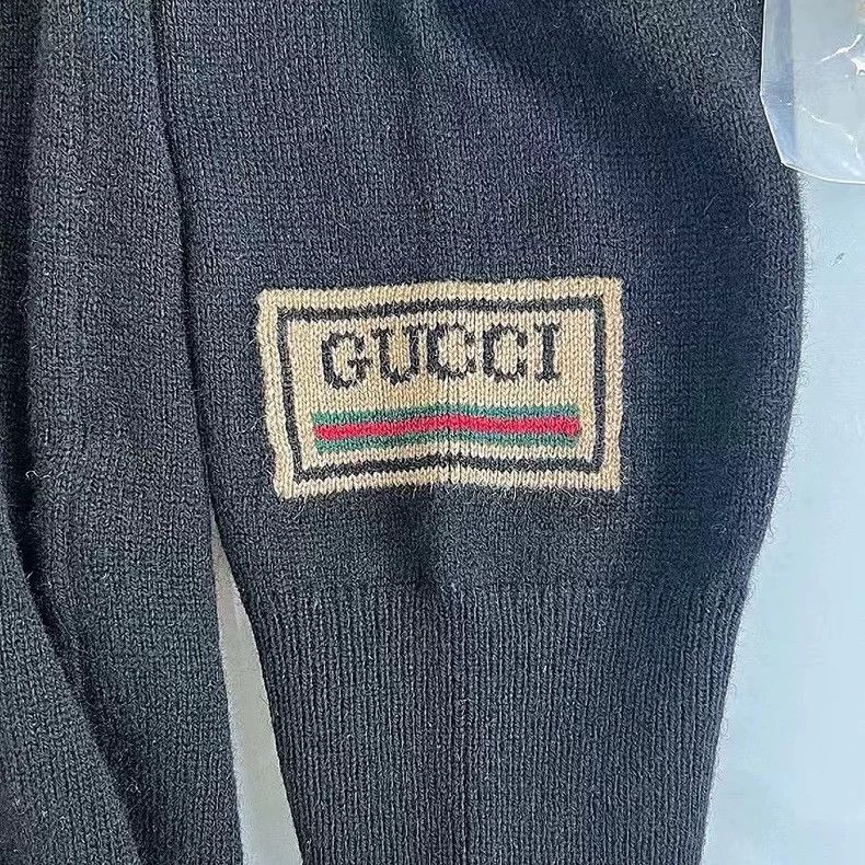 Gucci Gucci Black sleeve label turtleneck cashmere sweater 2501-N Size US S / EU 44-46 / 1 - 5 Thumbnail
