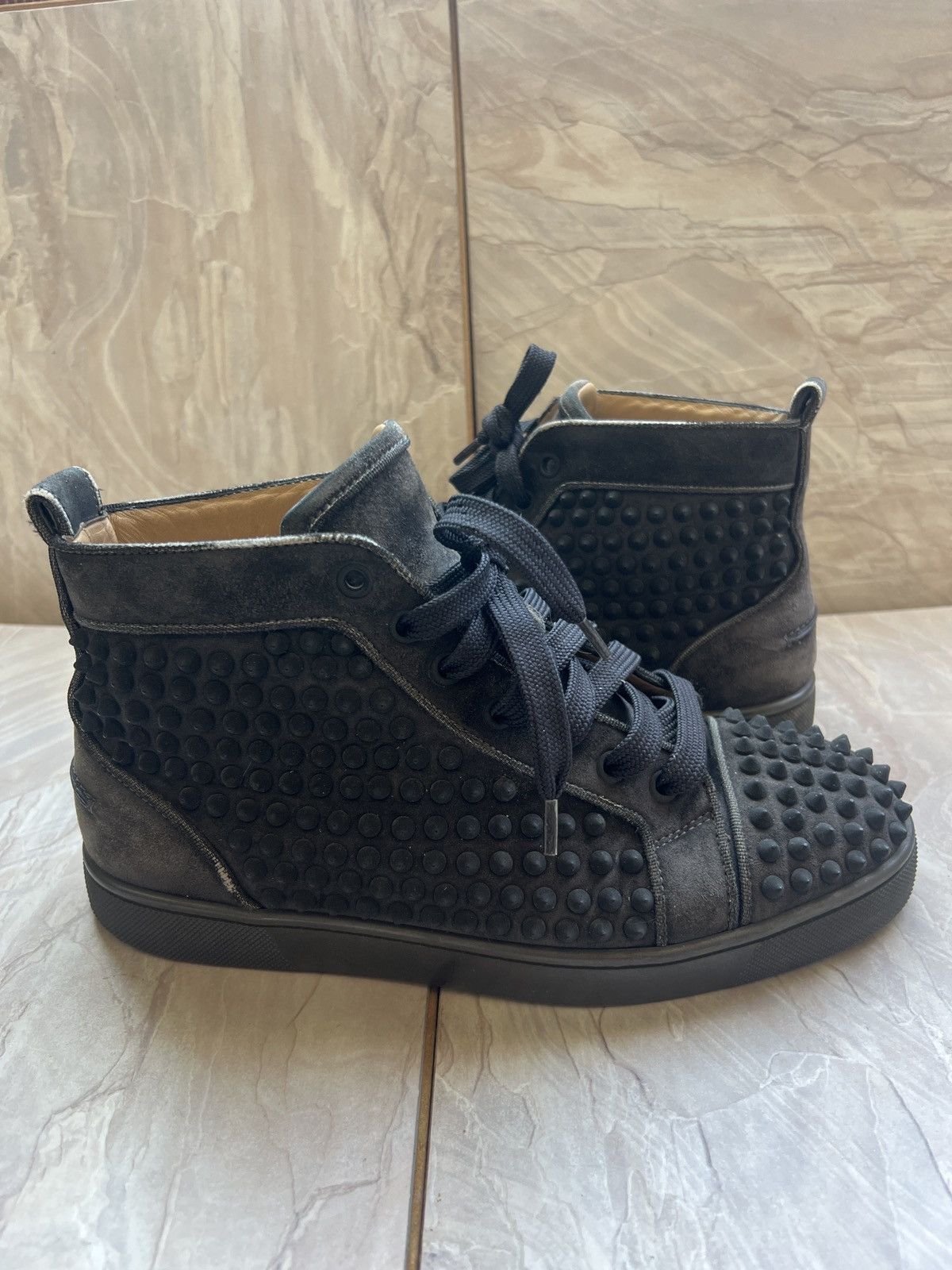 Christian Louboutin christian louboutin Hightop grey sneakers Size US 7 / EU 40 - 2 Thumbnail