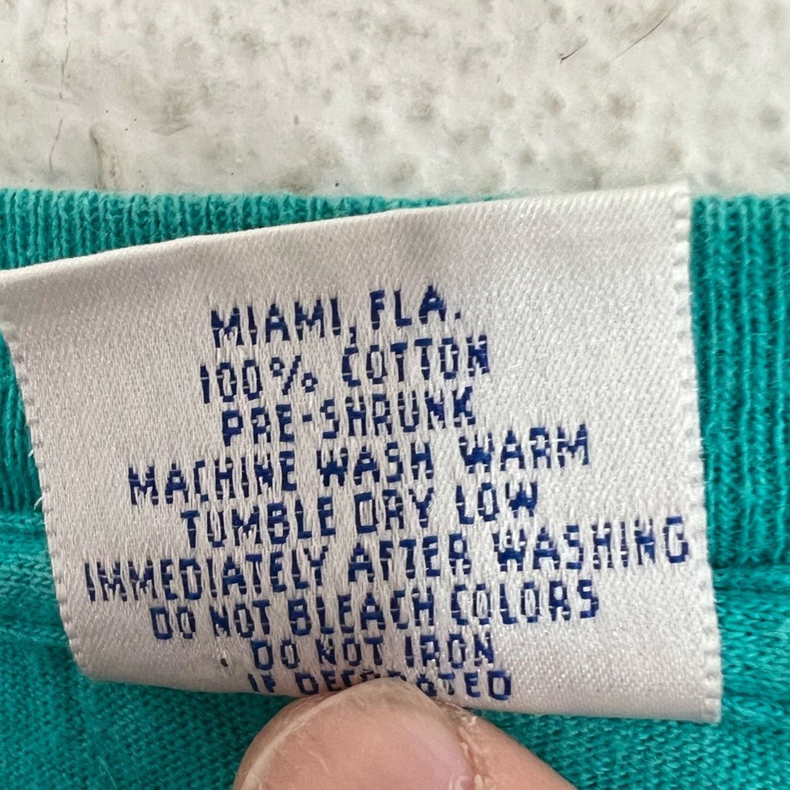 Vintage Vintage 90s Miami Dolphins PLAY HARD HIT HARDER Made In USA Size US M / EU 48-50 / 2 - 7 Thumbnail