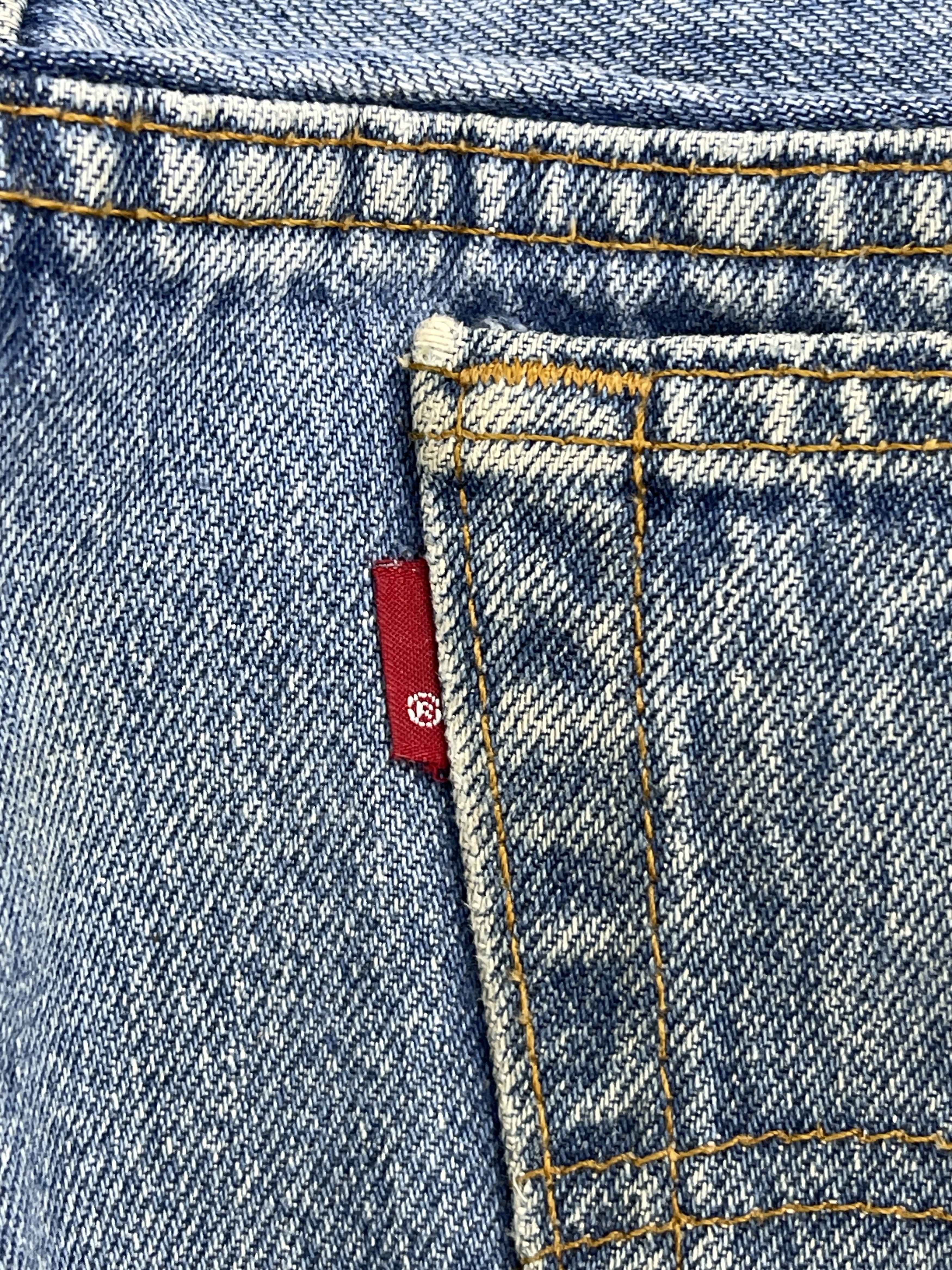 Levi's × Vintage Light Blue Washed Vintage 90s Levis 501 Denim Jeans Size US 31 - 6 Thumbnail