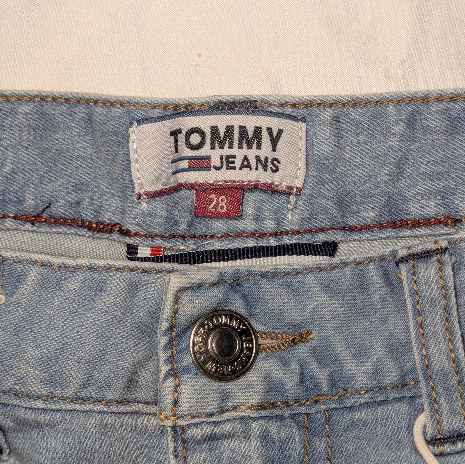 Tommy Hilfiger Tommy Jeans Women’s High Rise Embroidered Denim Shorts 28 Size 28" / US 6 / IT 42 - 3 Thumbnail