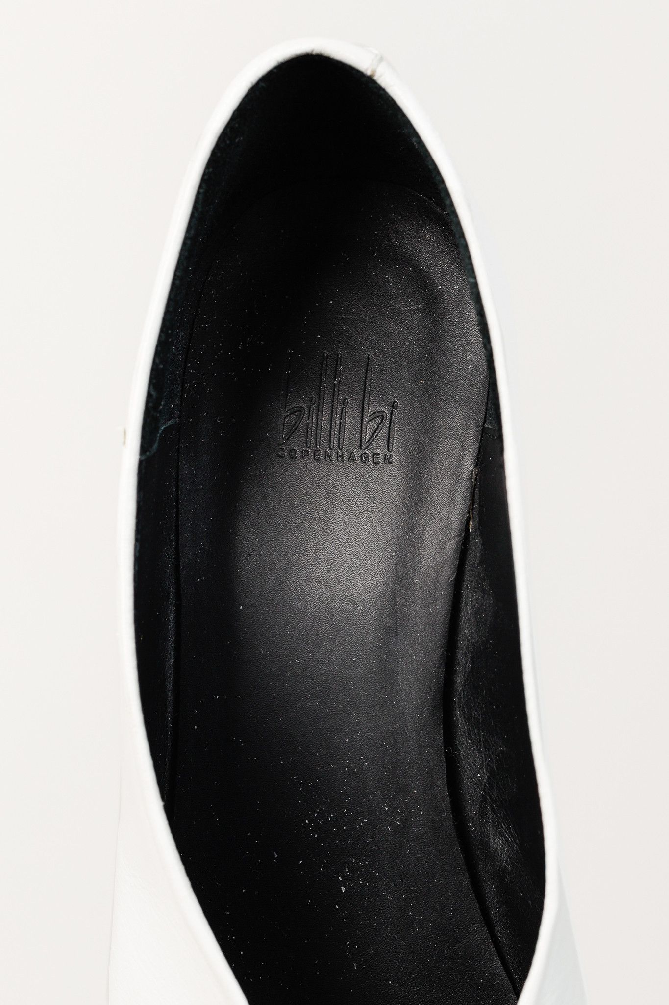 Billi Bi Billi Bi White Leather Pointed-Toe Pumps Size US 10.5 / IT 40.5 - 8 Thumbnail