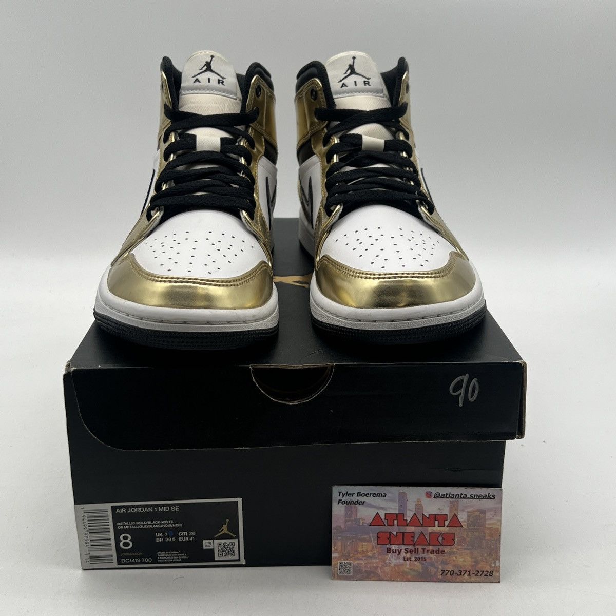 Nike Air Jordan 1 mid metallic gold Size US 8 / EU 41 - 2 Thumbnail