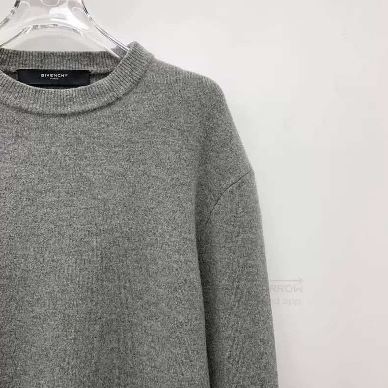 Givenchy Givenchy Gray Wool Crew Neck Long-Sleeve Knit Sweater Size US M / EU 48-50 / 2 - 3 Thumbnail