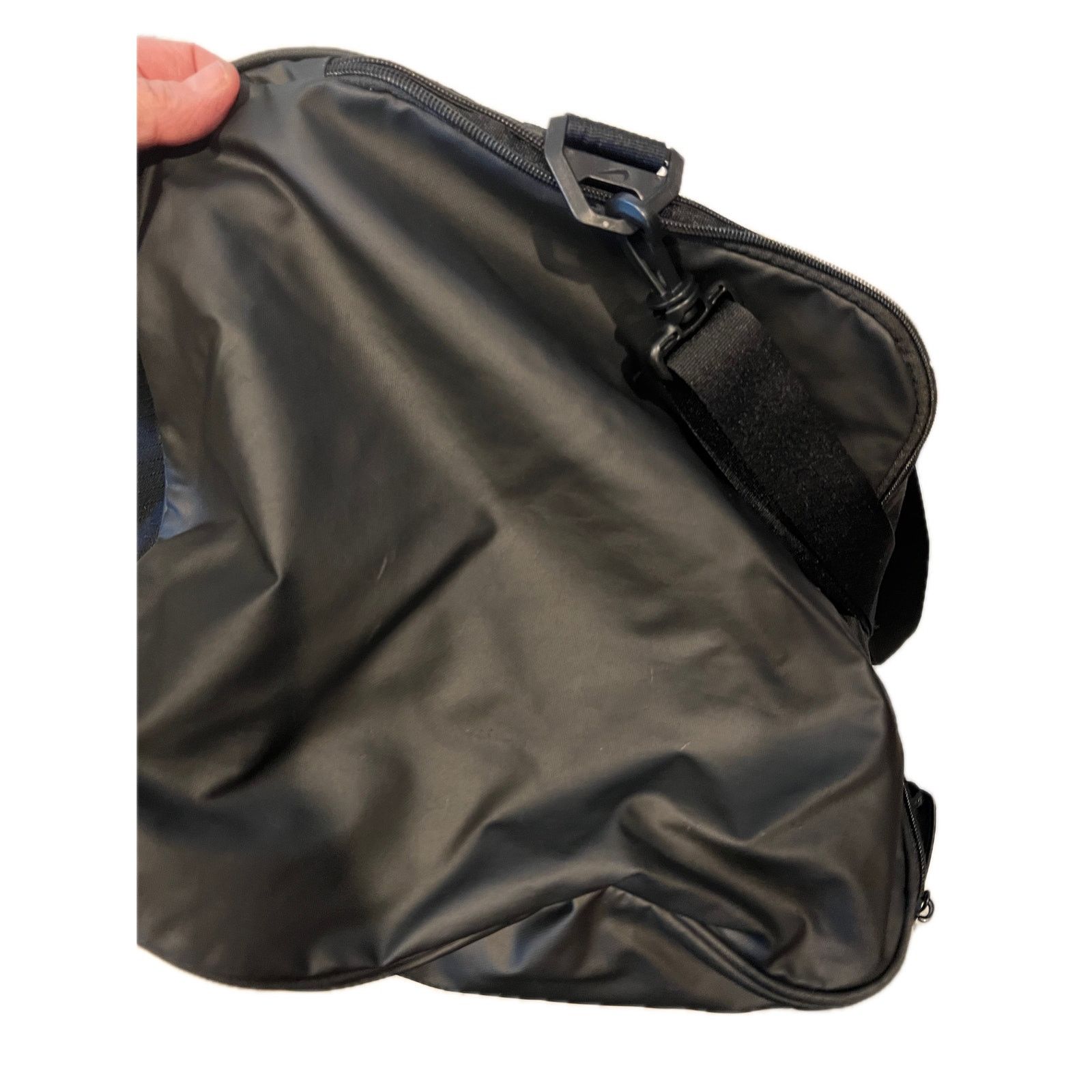 Nike Nike Brasilia 9.5 Black Medium 60L Duffel Gym Bag Size ONE SIZE - 6 Thumbnail