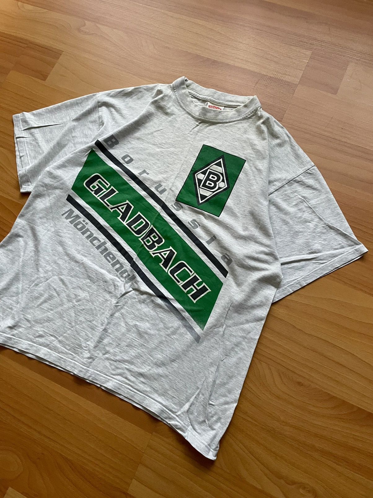 Nutmeg × Vintage Vintage Borussia Monchengladbach Graphic Football Logo Tee Size US L / EU 52-54 / 3 - 3 Thumbnail