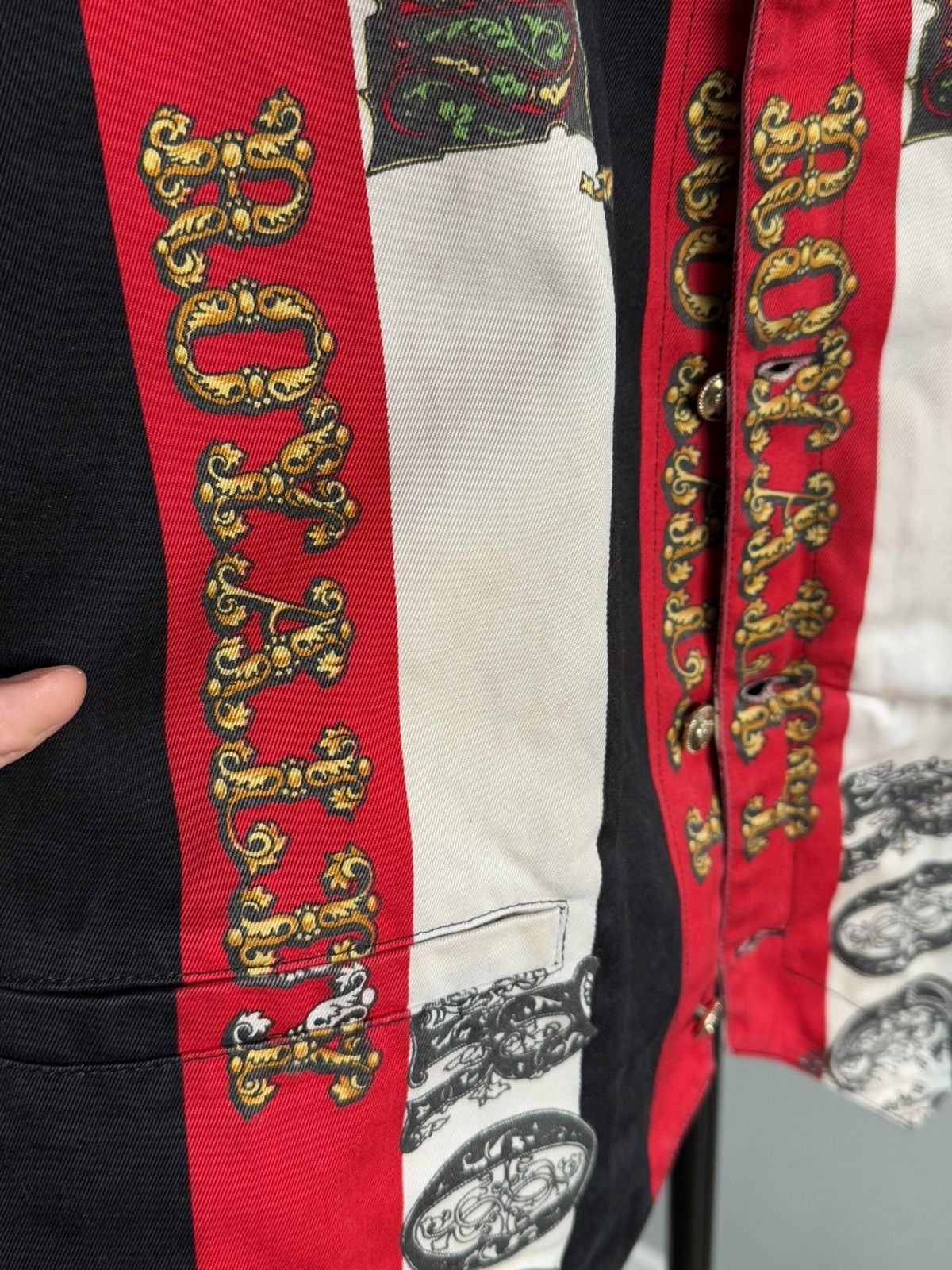 Versace Jeans Couture Vintage Versace vest Size US M / EU 48-50 / 2 - 8 Thumbnail