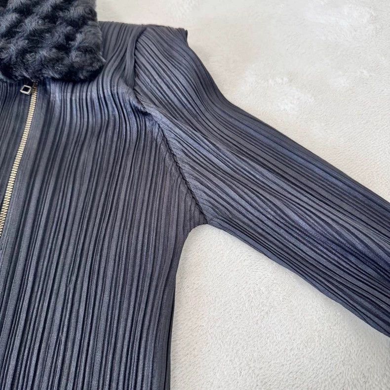 Issey Miyake Issey Miyake size:3 Black pleated coat Size XS / US 0-2 / IT 36-38 - 3 Thumbnail