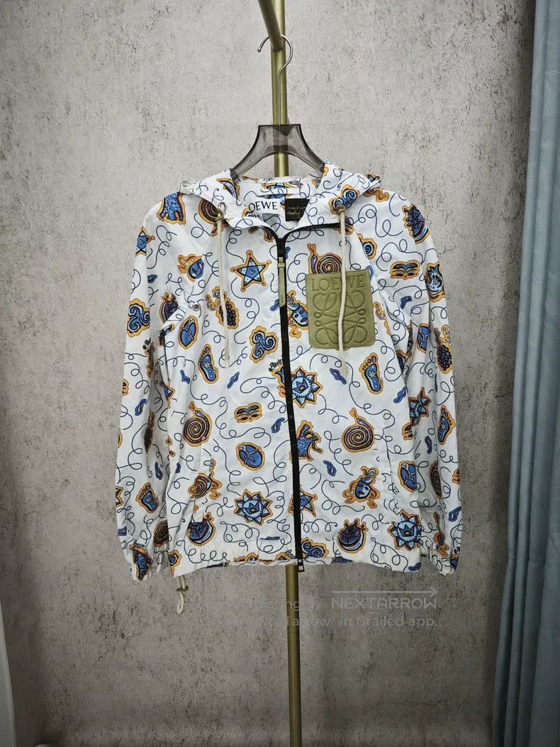 Loewe Loewe White base with blue and yellow printed pattern hood Size XS / US 0-2 / IT 36-38 - 1 Thumbnail