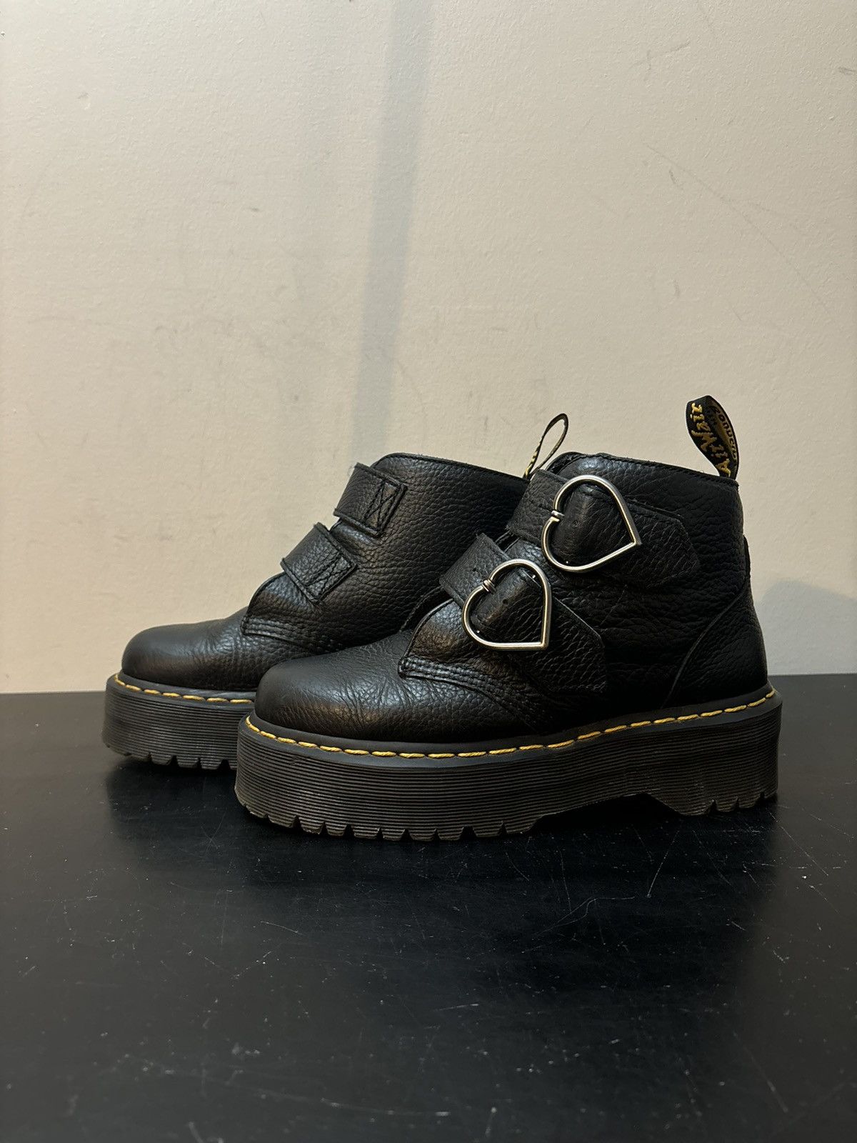 Dr. Martens Dr Marten Devon Heart Leather Strap Platform Boots Black Size US 7 / IT 37 - 1 Thumbnail