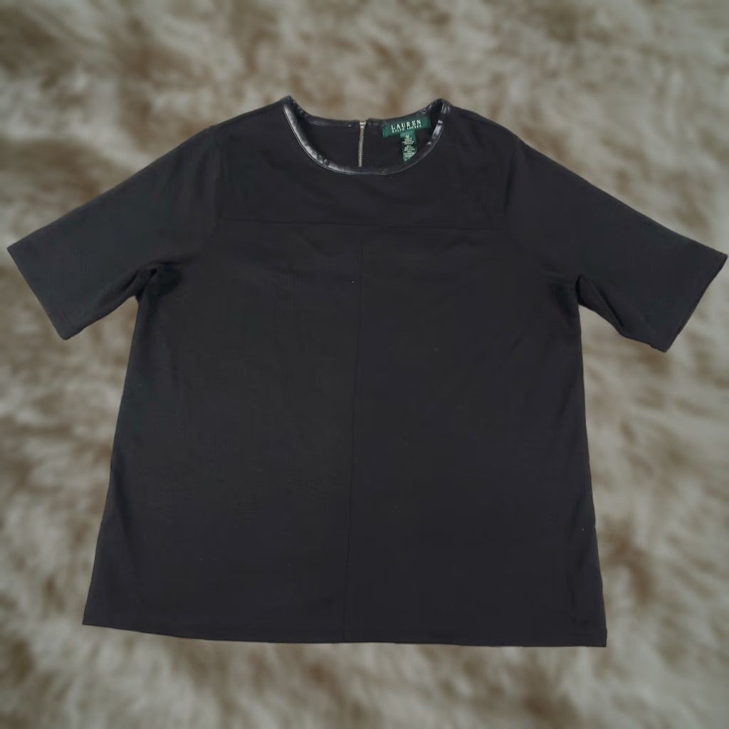 Ralph Lauren Lauren Ralph Lauren T-Shirt Womens Medium Black Short Sleeve Crew Neck Casual Size M / US 6-8 / IT 42-44 - 1 Thumbnail