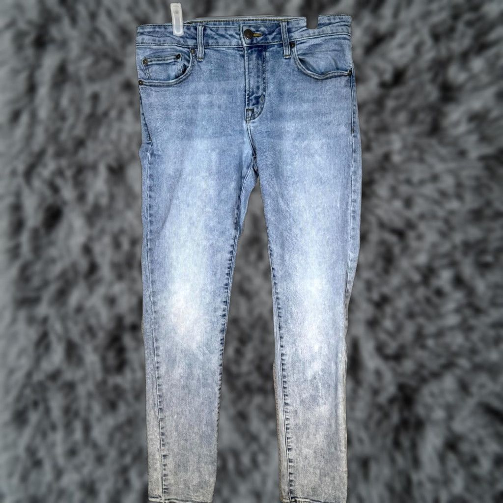 American Eagle Outfitters VINTAGE American Eagle Jeans Shirt Regular Men 32 32 Blue Denim Stretch Skinny Leg Excellent Size US 32 / EU 48 - 1 Thumbnail