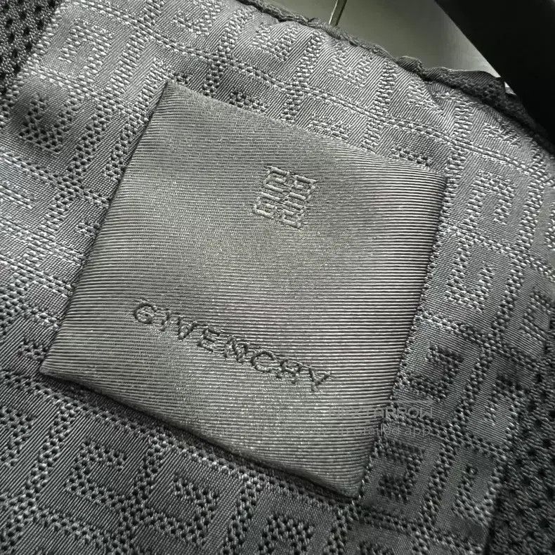 Givenchy Givenchy Black All-Over Pattern Hooded Jacket Size US S / EU 44-46 / 1 - 3 Thumbnail