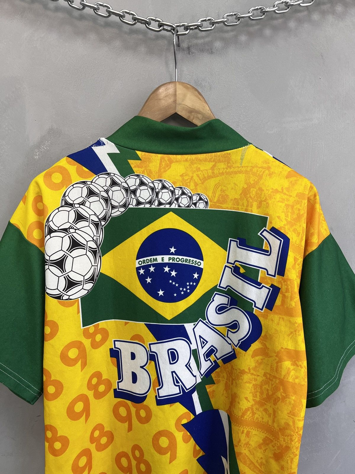 Nike Brasil football jersey overprint blokecore 90s t shirt Size US M / EU 48-50 / 2 - 9 Thumbnail