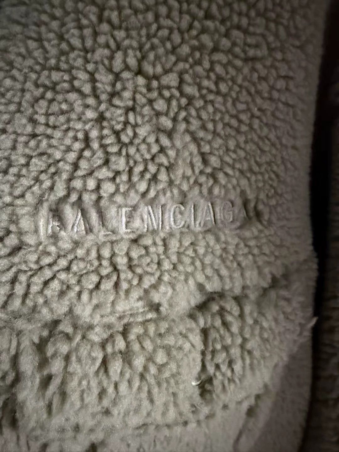Balenciaga Balenciaga Teddy Fleece Embroidered Logo Jacket Size 2 Size XXS / US 00 / IT 34 - 3 Thumbnail