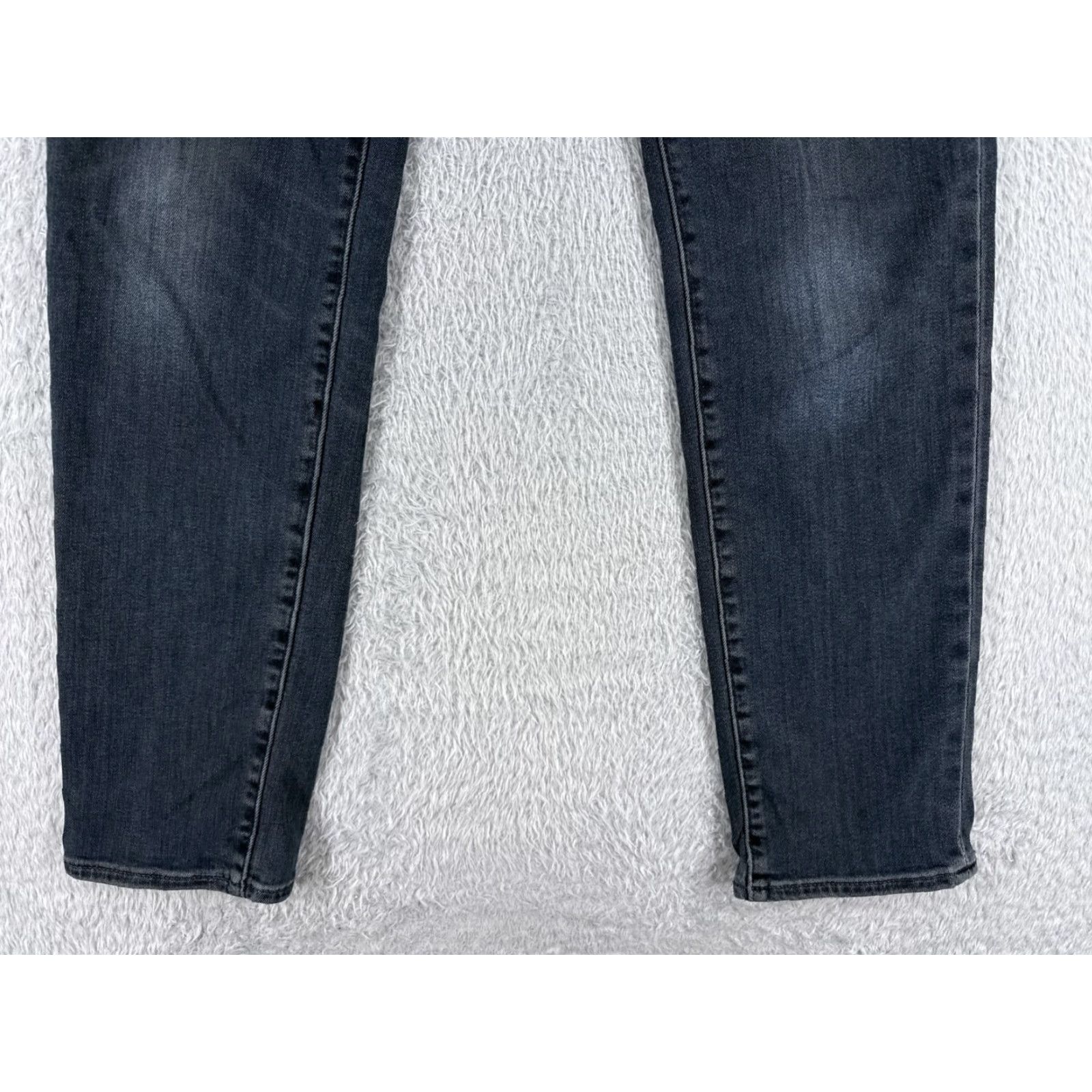 Levi's VINTAGE Levis Jeans 511 Mens Denim Blue Dark 29x29 Cotton Blend Slim Straight 5-Pocket Zip 32 Adult Regular Jeans Size US 32 / EU 48 - 2 Thumbnail