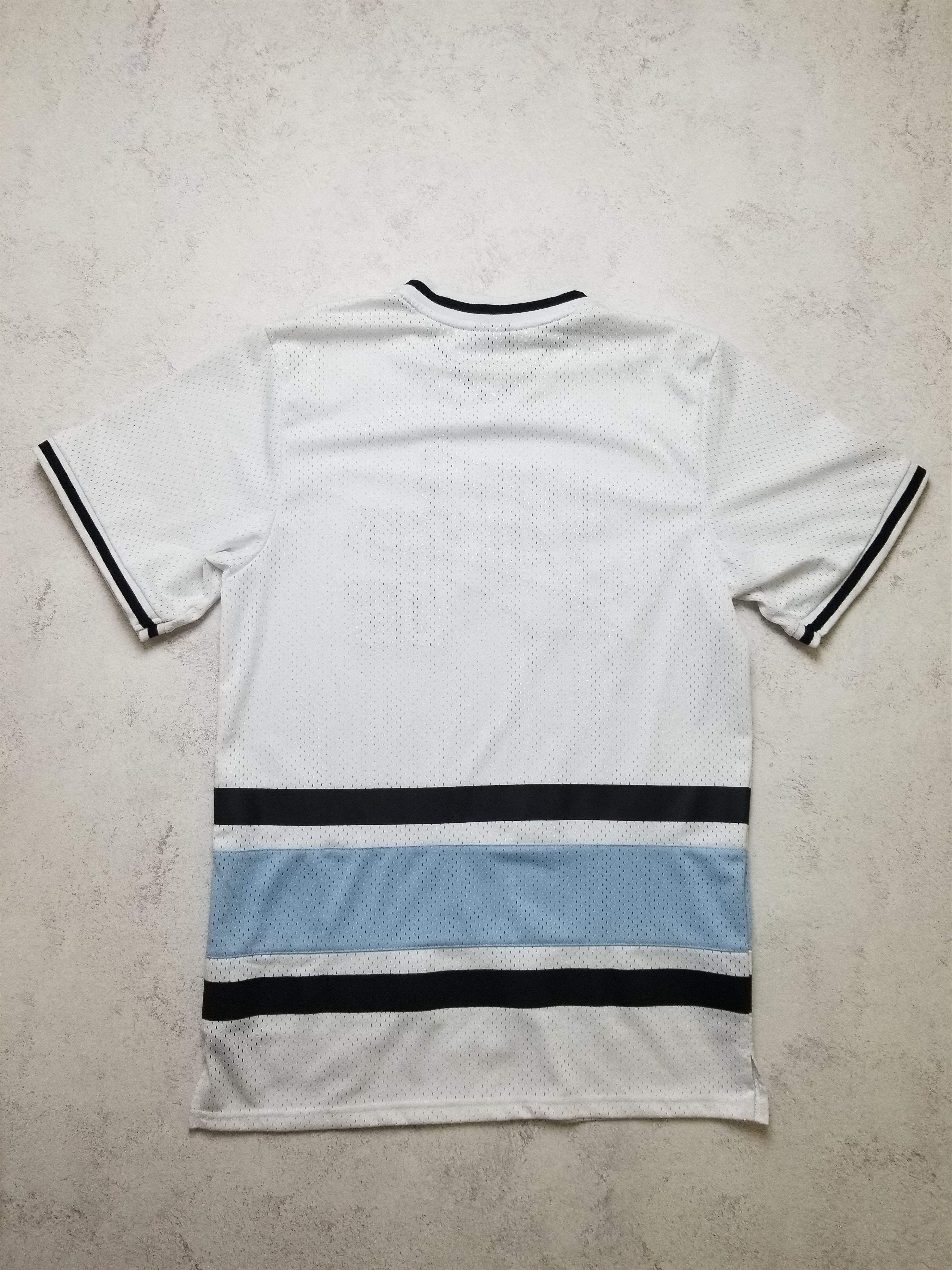 Fubu Rare Vintage Fubu Jersey T-Shirt Big Logo 05 Rap Style Size US M / EU 48-50 / 2 - 2 Thumbnail