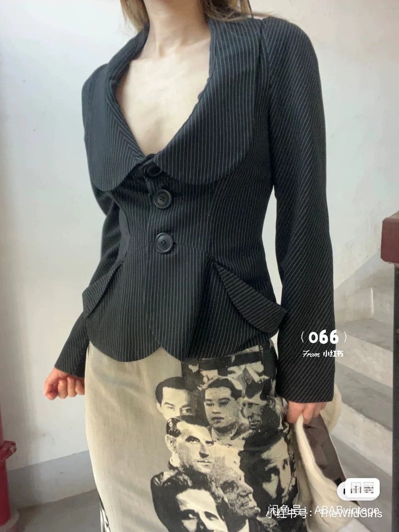 Vivienne Westwood Vivienne Westwood A cardigan with vertical stripes Size M / US 6-8 / IT 42-44 - 2 Thumbnail