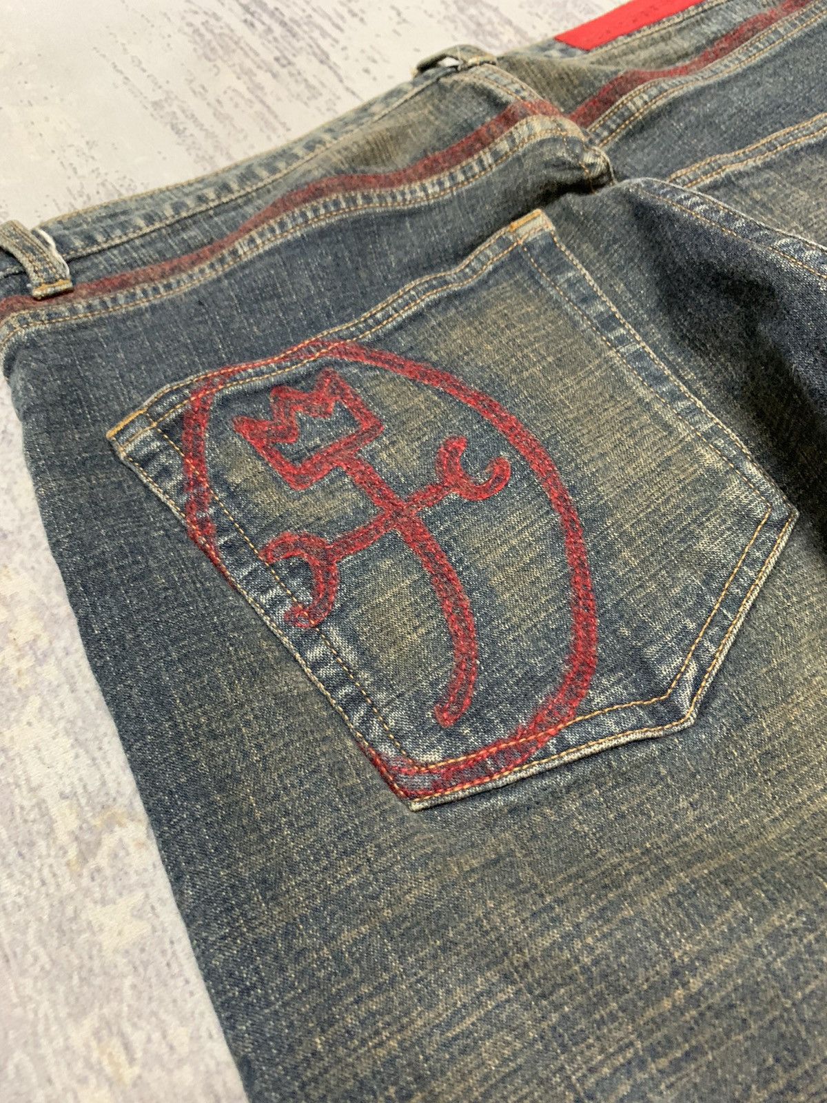 Jean Charles De Castelbajac Vintage 90's Castelbajac Heroes Rusty Denim Jeans 29x29 Size US 29 - 12 Thumbnail