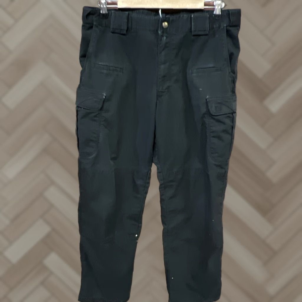 Vintage VINTAGE 5.11 Tactical Cargo Pants Mens Sz 34x30 Black Utility Pockets Size US 34 / EU 50 - 1 Thumbnail