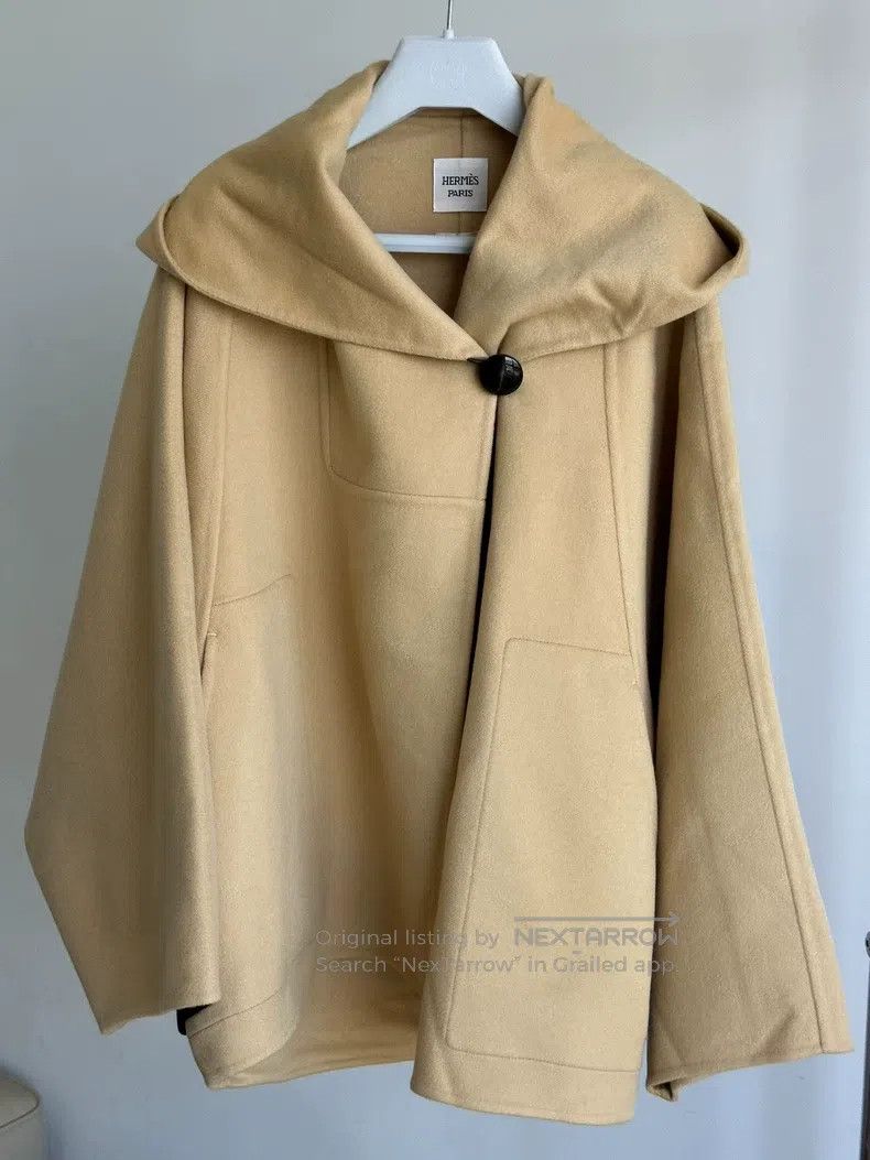 Hermes Hermes Pumpkin Orange Short Cloak with Buttons Size XS / US 0-2 / IT 36-38 - 1 Thumbnail