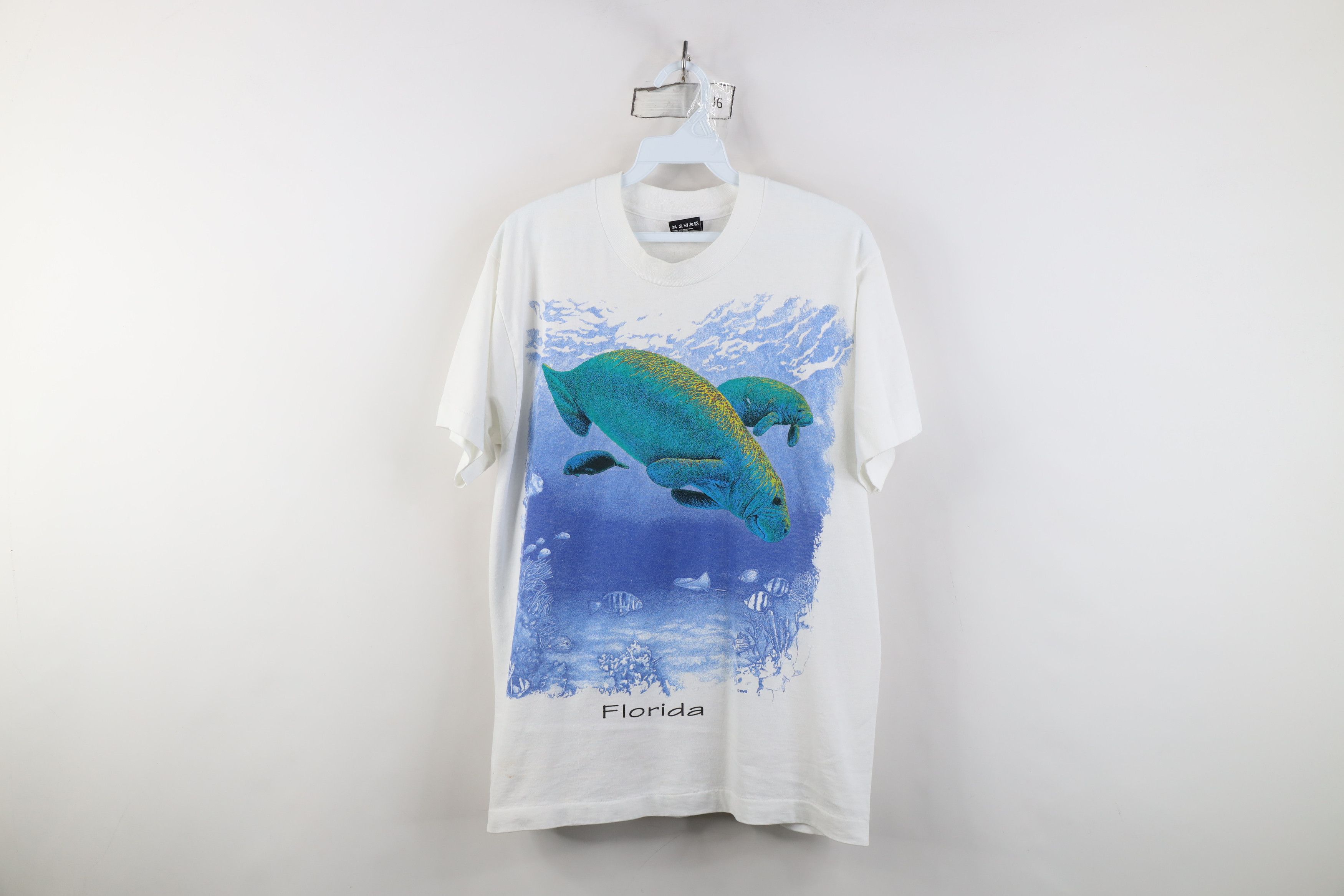 Vintage Vintage 90s Streetwear Sea Manatee Florida T-Shirt USA Size M / US 6-8 / IT 42-44 - 1 Thumbnail