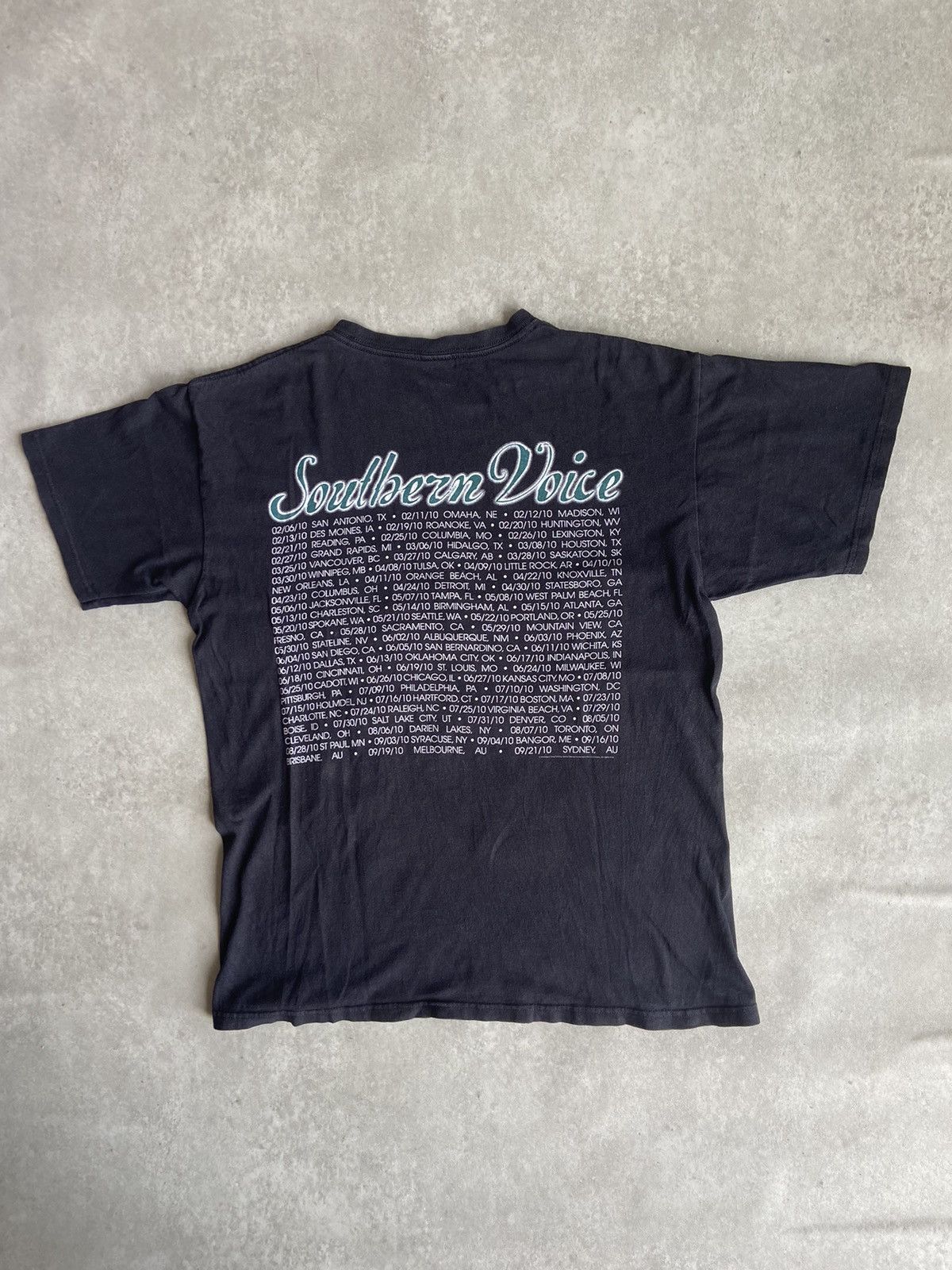 Band Tees × Vintage Vintage Tim McGraw Southern Voice Tour 2010 T Shirt Size US L / EU 52-54 / 3 - 5 Thumbnail