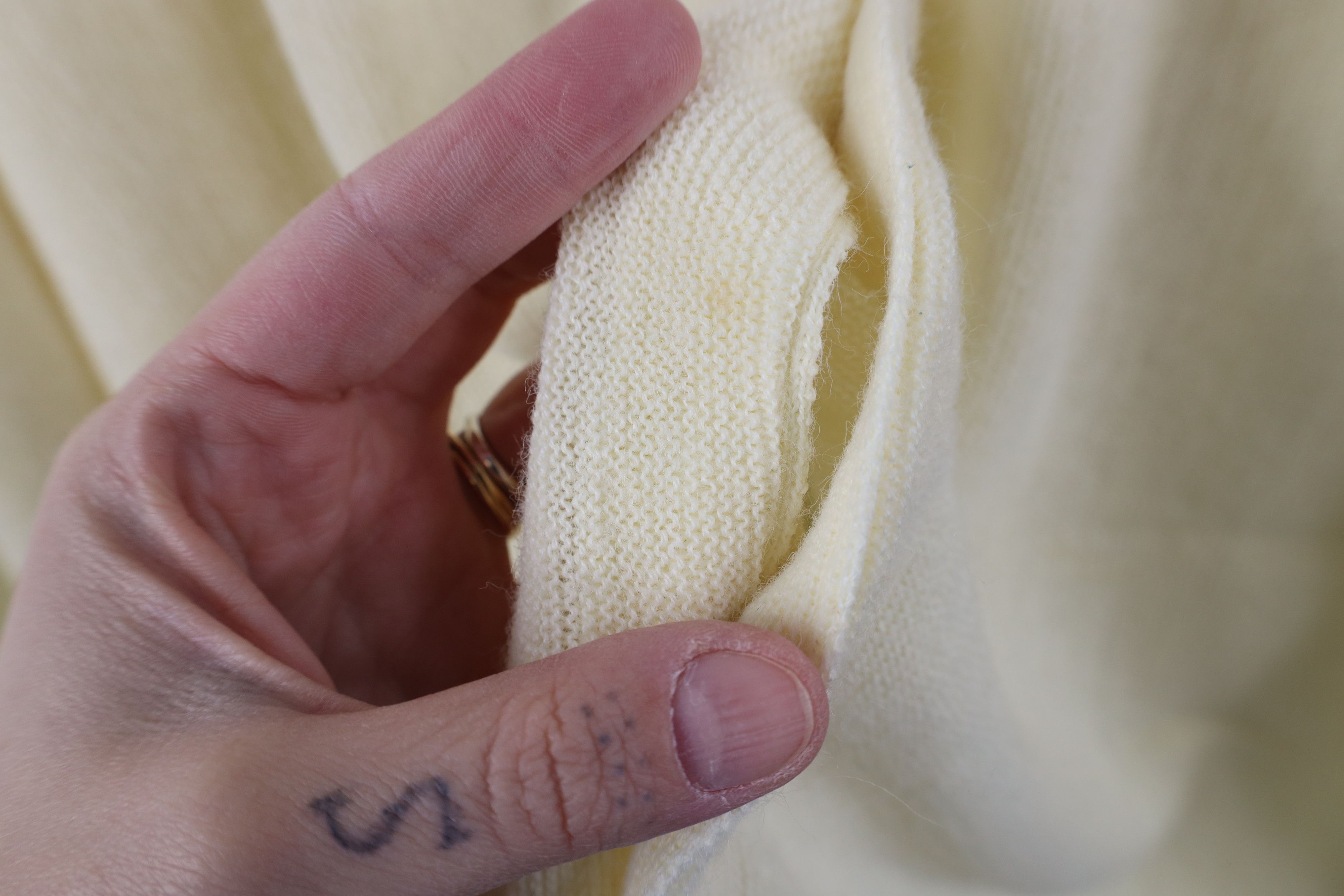 Vintage Vintage 70s Streetwear Knit Cardigan Sweater Pale Yellow USA Size US L / EU 52-54 / 3 - 5 Thumbnail