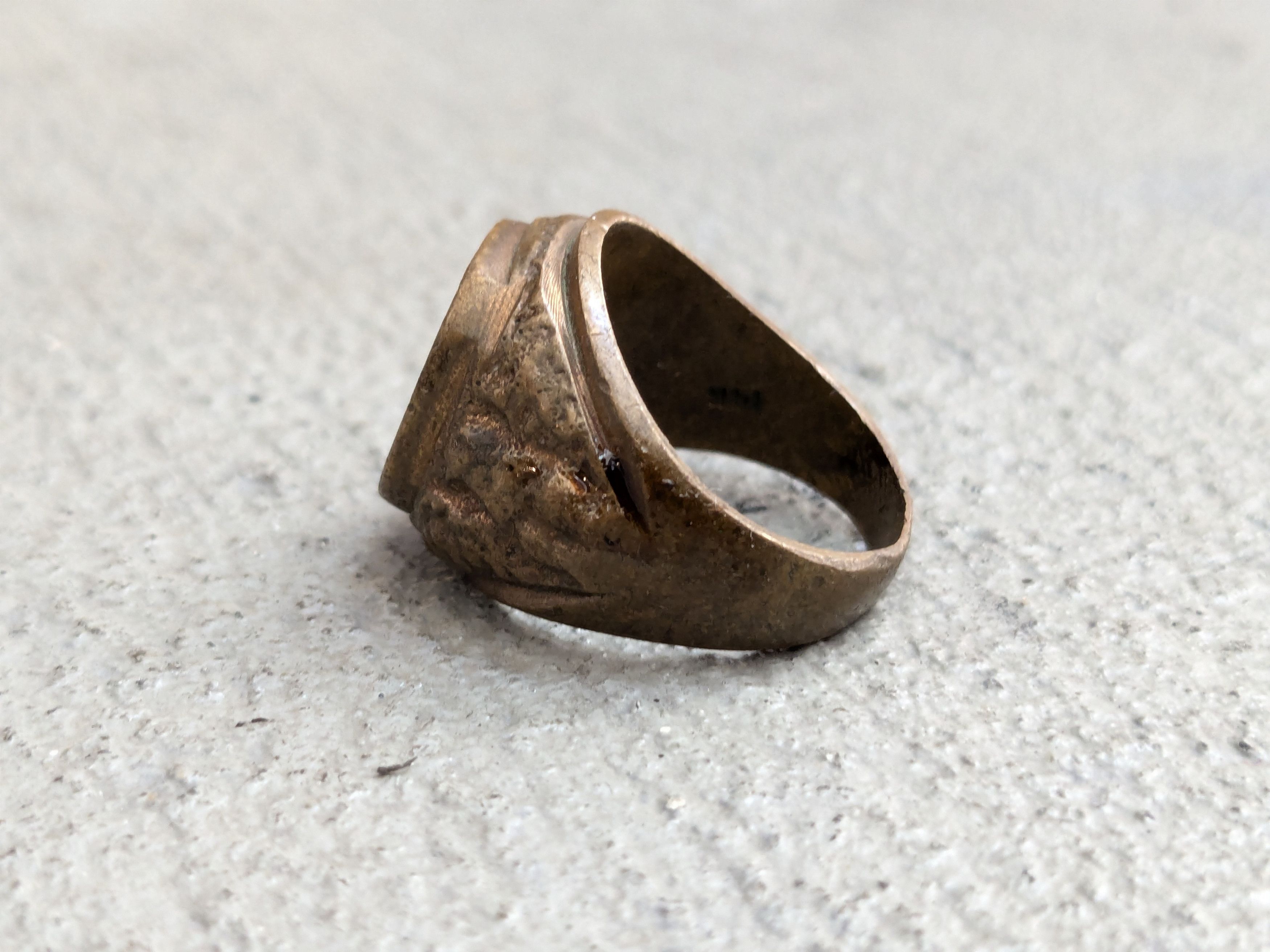 Jewelry Vintage Brass Ring Black Enamel 8.5 Square Inlay Signet Size ONE SIZE - 6 Thumbnail