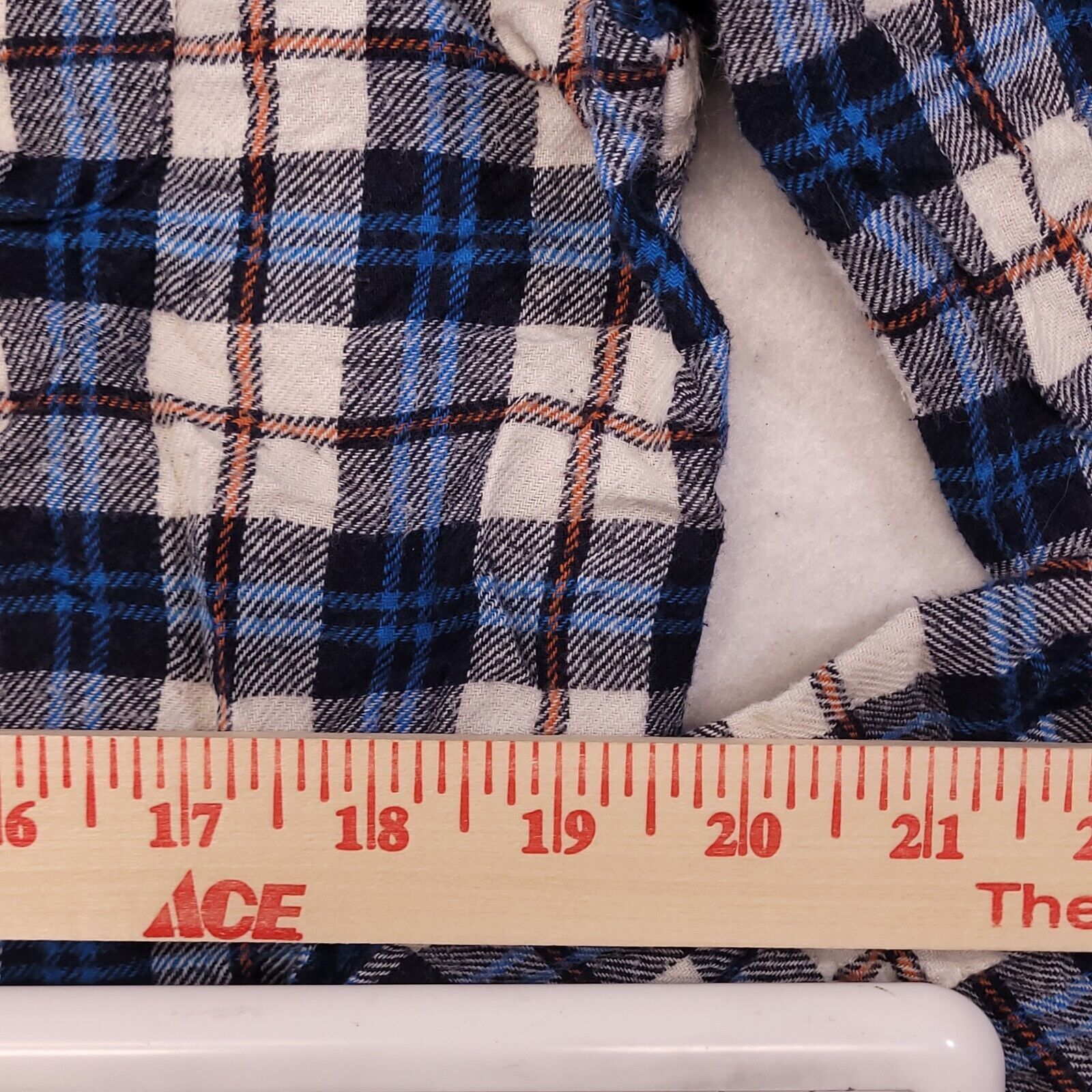 Croft & Barrow Croft & Barrow Tartan Flannel Shirt Mens Size M White Blue Size US M / EU 48-50 / 2 - 9 Thumbnail
