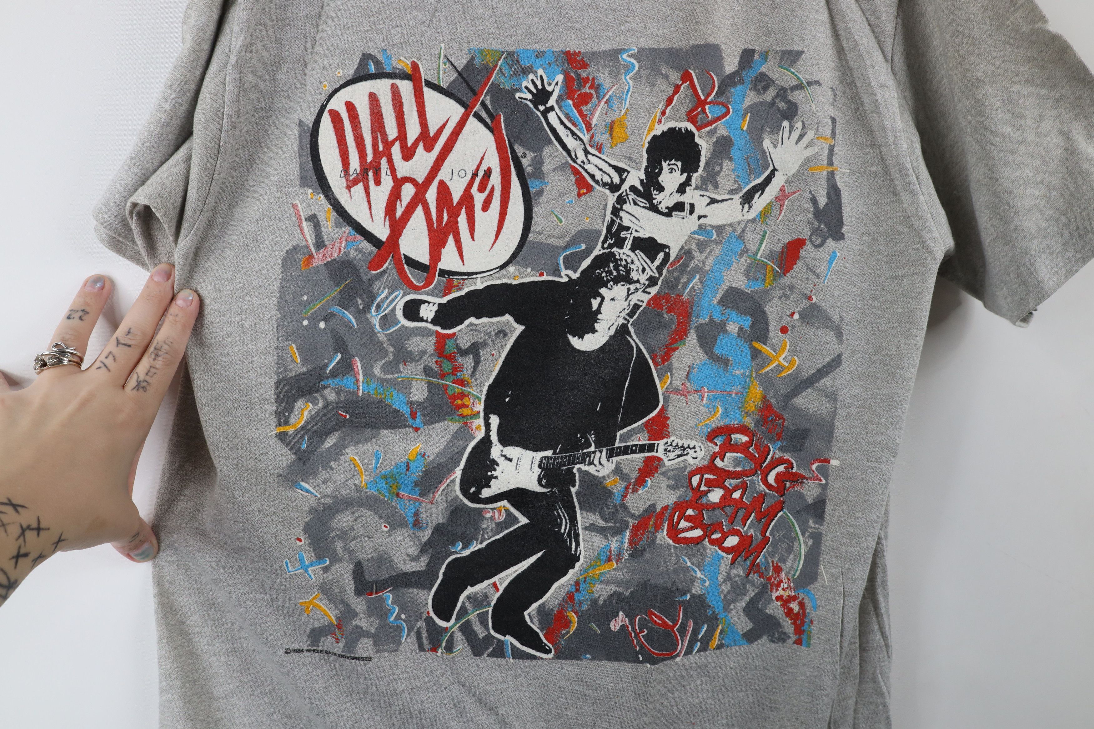 Vintage Vintage 80s Boom Tour Hall and Oates Band T-Shirt Gray USA Size US L / EU 52-54 / 3 - 4 Thumbnail