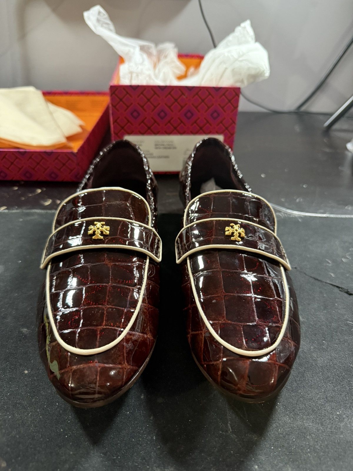 Tory Burch Ballet Loafer Croc Embossed Leather Size US 9 / IT 39 - 3 Thumbnail