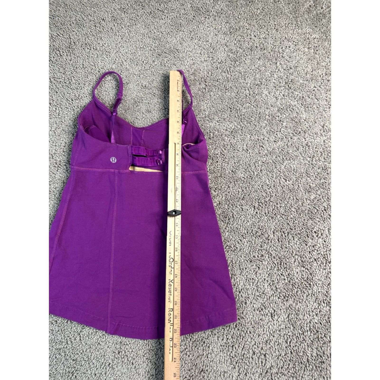 Lululemon Lululemon Tank Womens 6 Fuchsia Purple Spaghetti Strap Athletic Sports Bra Shirt Womens 6 Purple Tank Size ONE SIZE - 5 Thumbnail