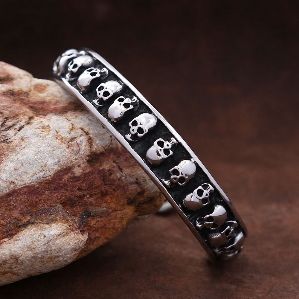 Jewelry Stainless Steel Skull Bracelet Size ONE SIZE - 2 Thumbnail