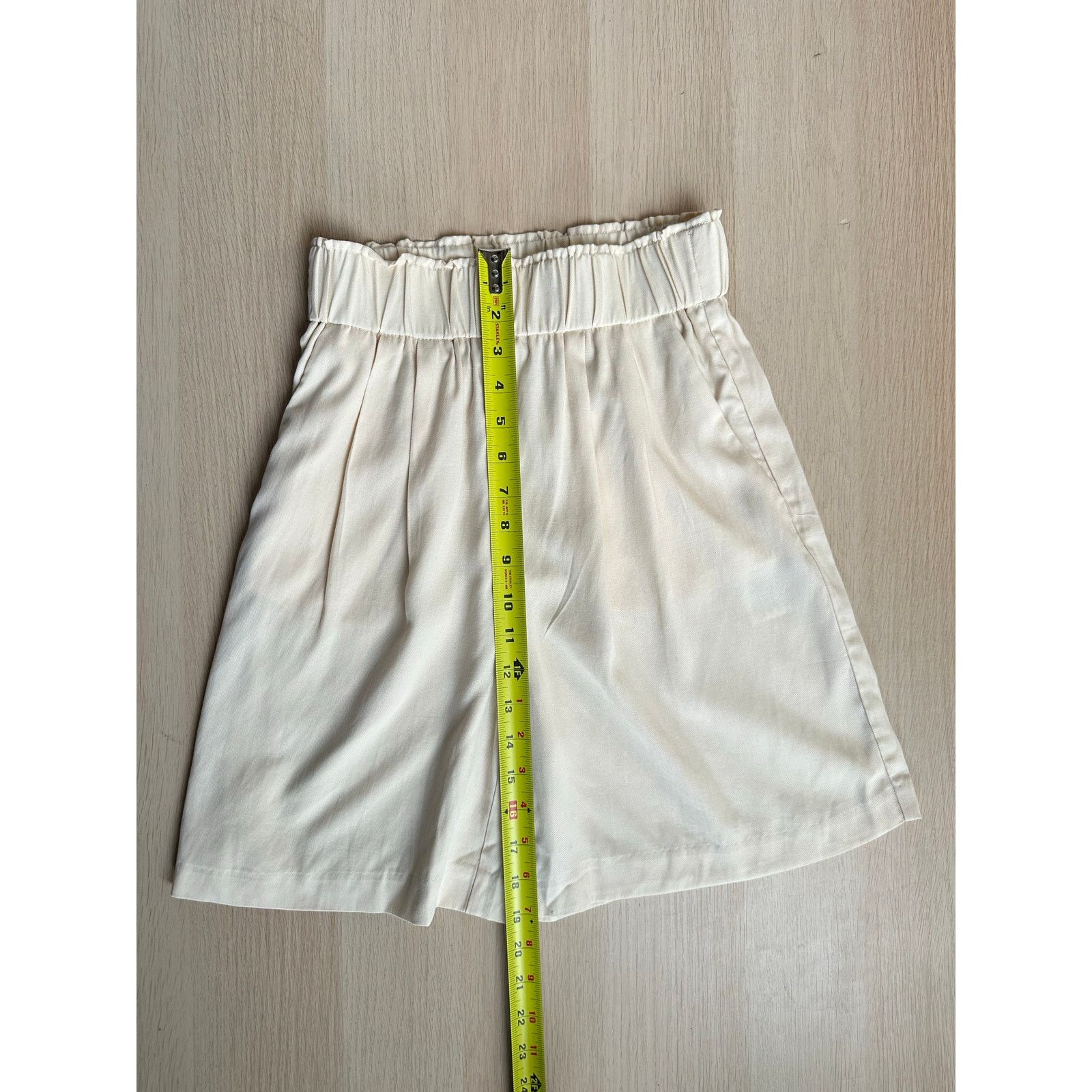 H&M Cream H&M Style Skort - Size XS - New Size 26" / US 2 / IT 38 - 3 Thumbnail