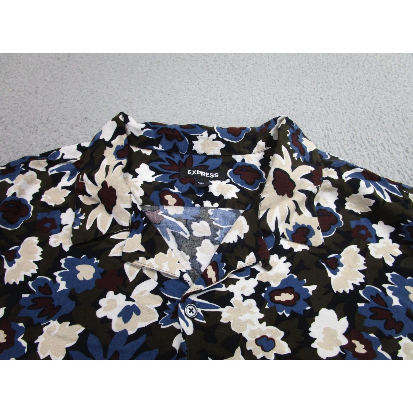 Express Express Shirt Mens Large Black Blue Floral Short Sleeve Button Front Camp Size US L / EU 52-54 / 3 - 3 Thumbnail