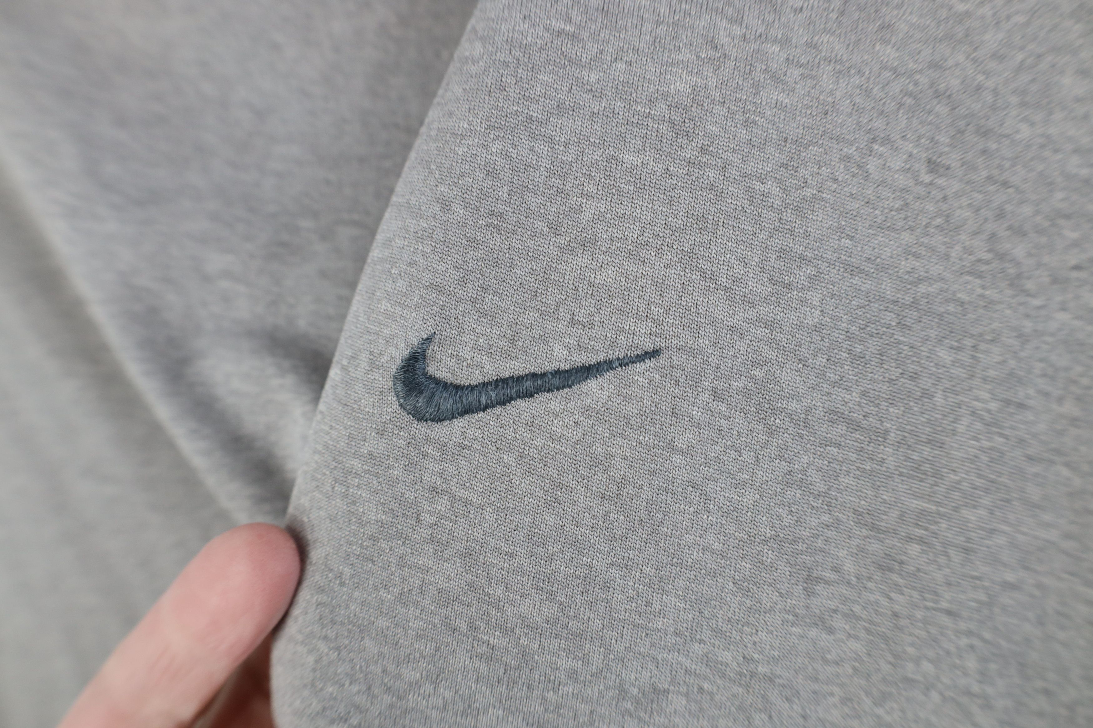 Nike Vintage Nike Travis Scott Mini Swoosh Knit T-Shirt Gray Size US XXL / EU 58 / 5 - 4 Thumbnail