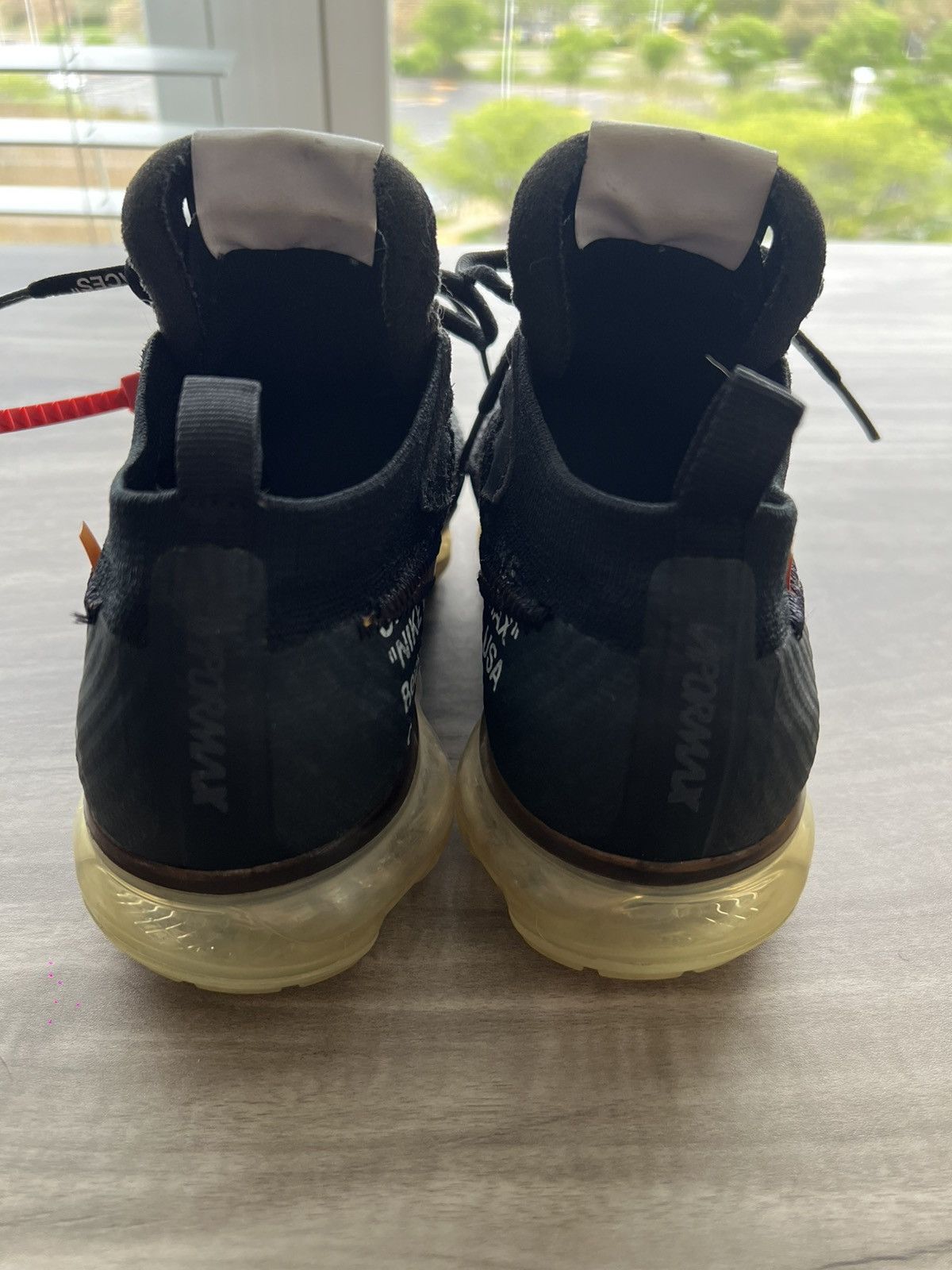 Nike × Off-White Size 6 Men’s/ 7.5 Women’s - Off-White x Nike Air VaporMax Size US 6 / EU 39 - 4 Thumbnail