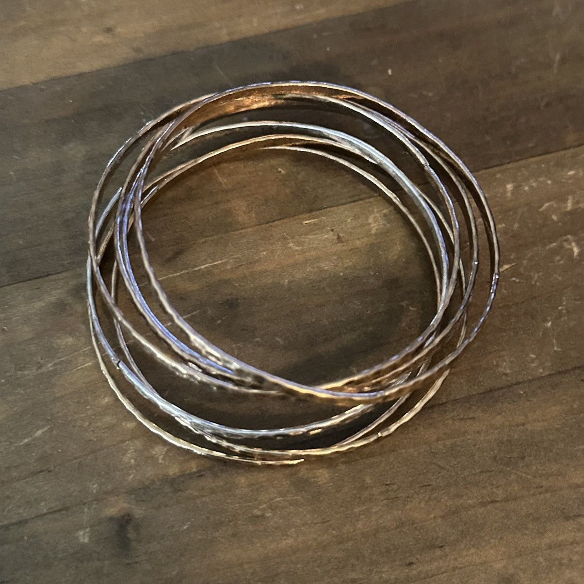 Other Gold and silver tone wavy hammered bangle bracelets Size ONE SIZE - 4 Thumbnail