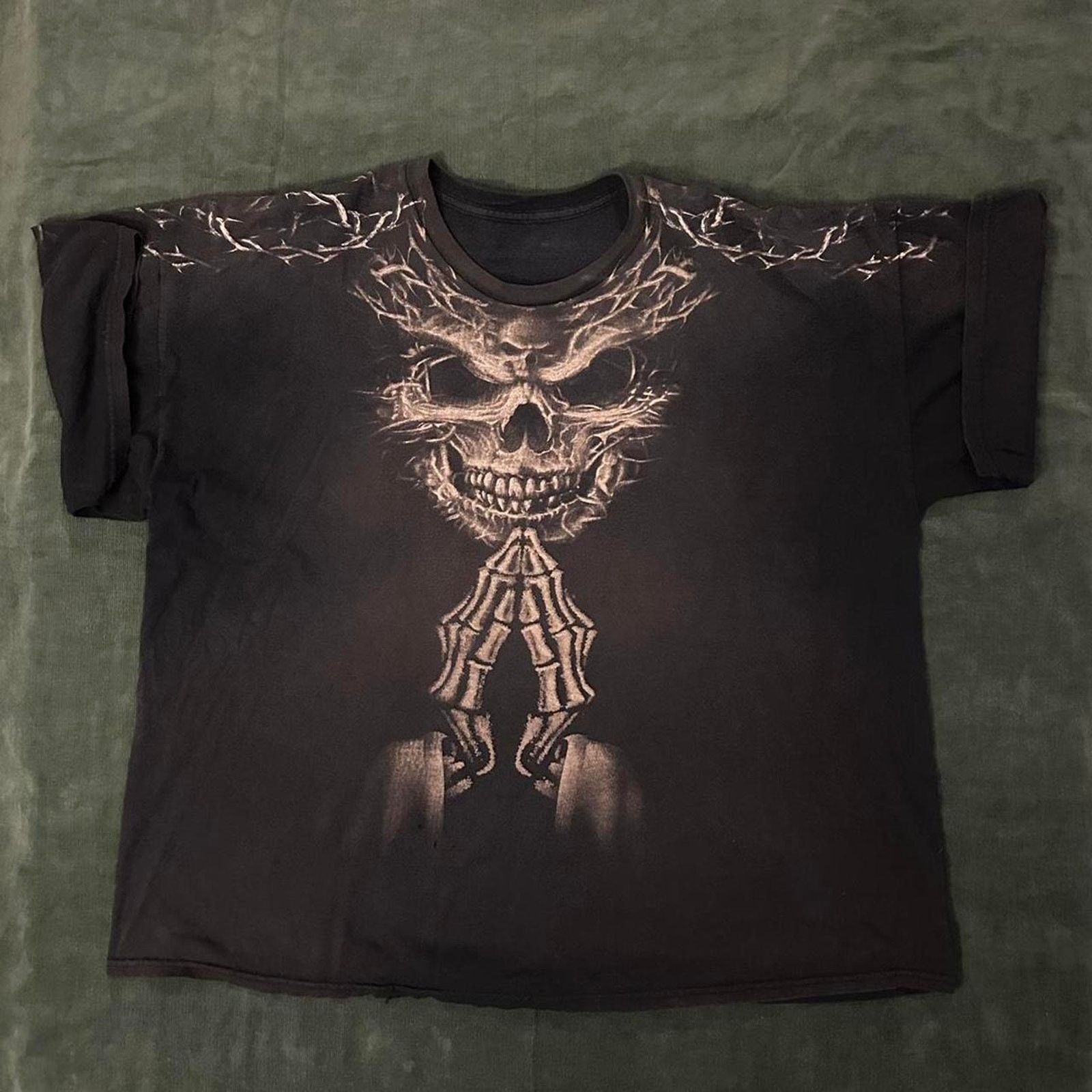 Other Y2k skull demon graphic tee Size US XXL / EU 58 / 5 - 1 Thumbnail