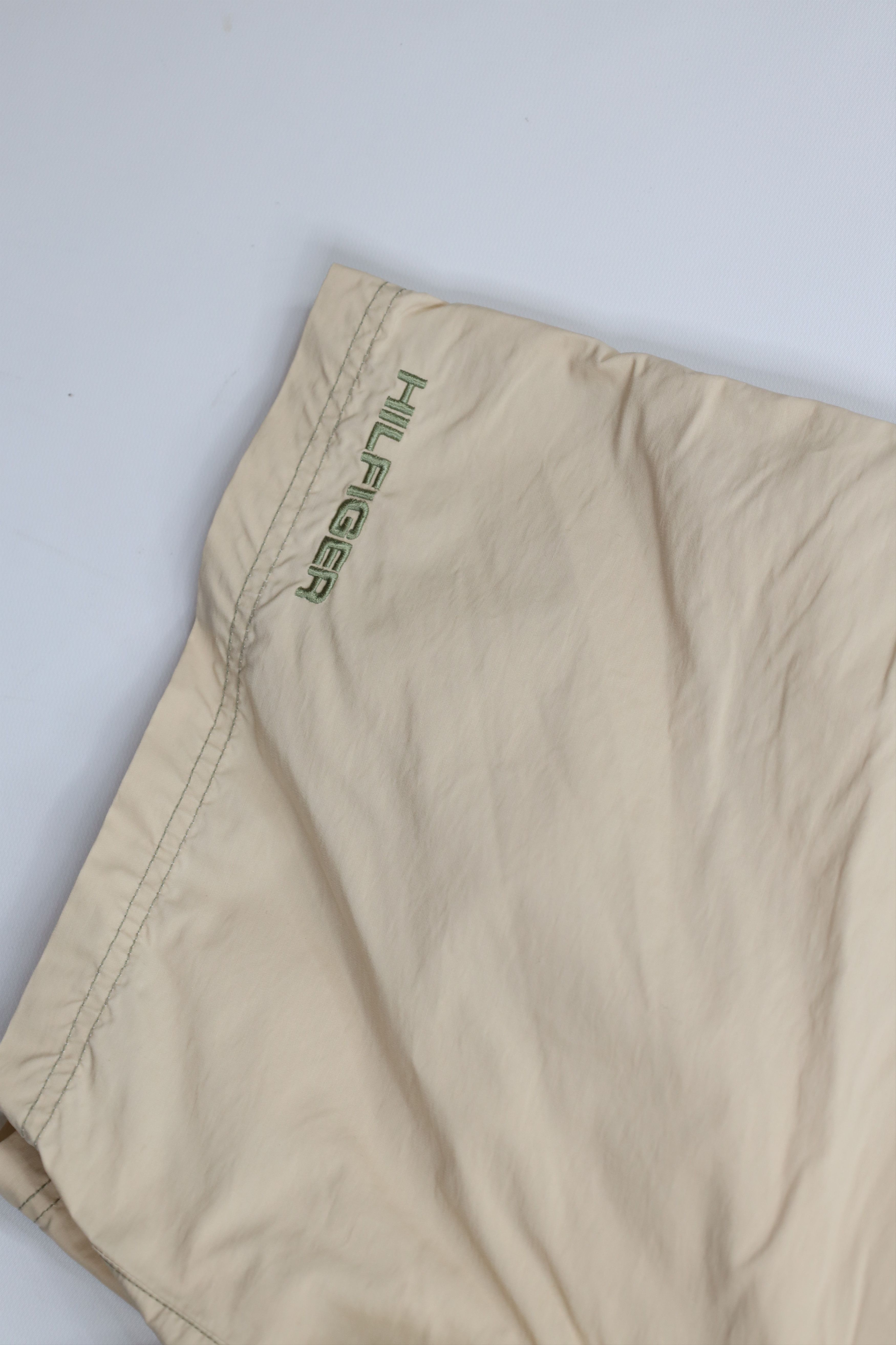 Tommy Hilfiger × Vintage Vintage 90s Tommy Hilfiger Spell Cargo Shorts Swim Trunks Size US 36 / EU 52 - 5 Thumbnail