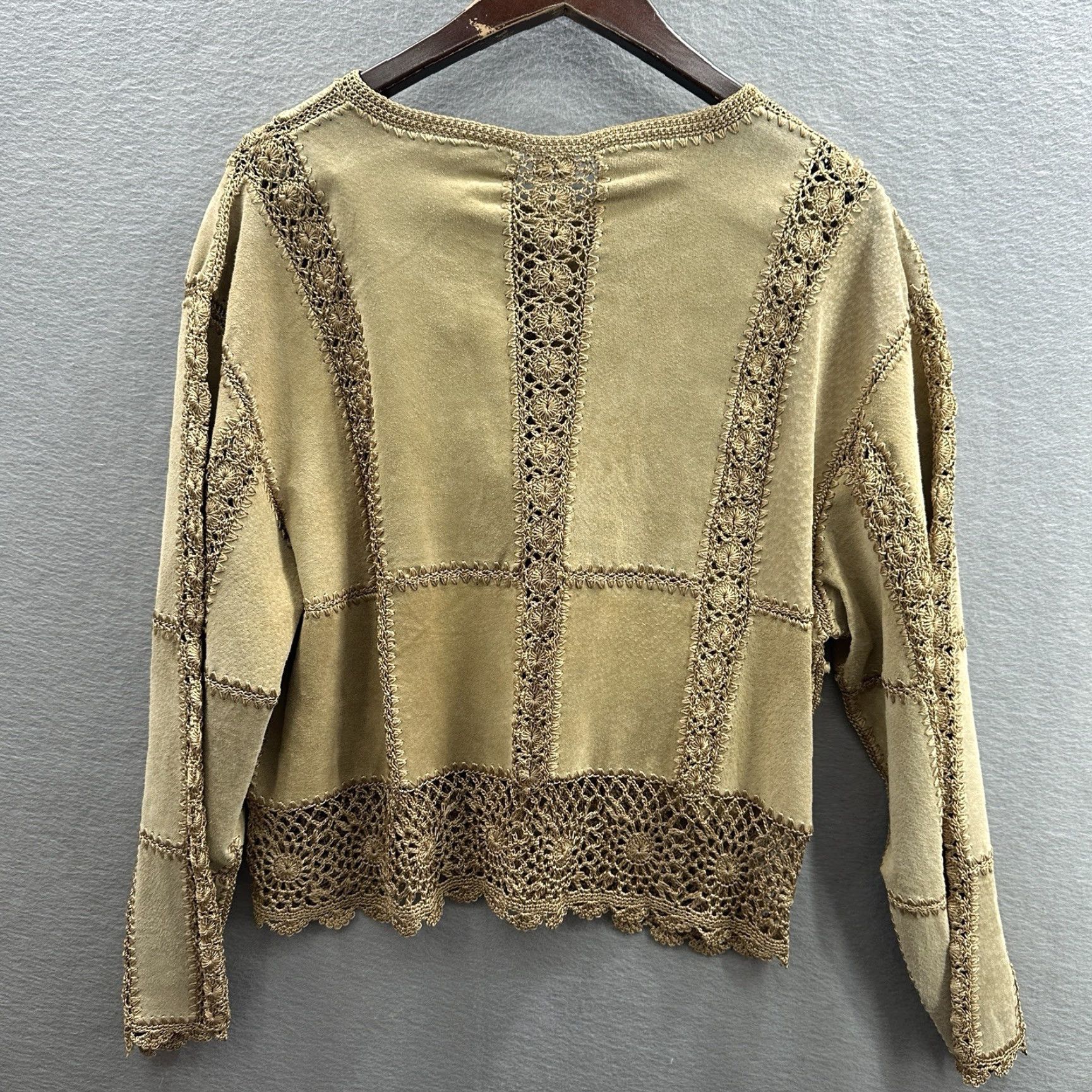 Vintage VINTAGE Suede & Crochet Tan Jacket Hippy Boho Grunge Quiet 70s y2k Women’s L Jacket Tan Boho Hippie 70s Womens L Size L / US 10 / IT 46 - 6 Thumbnail