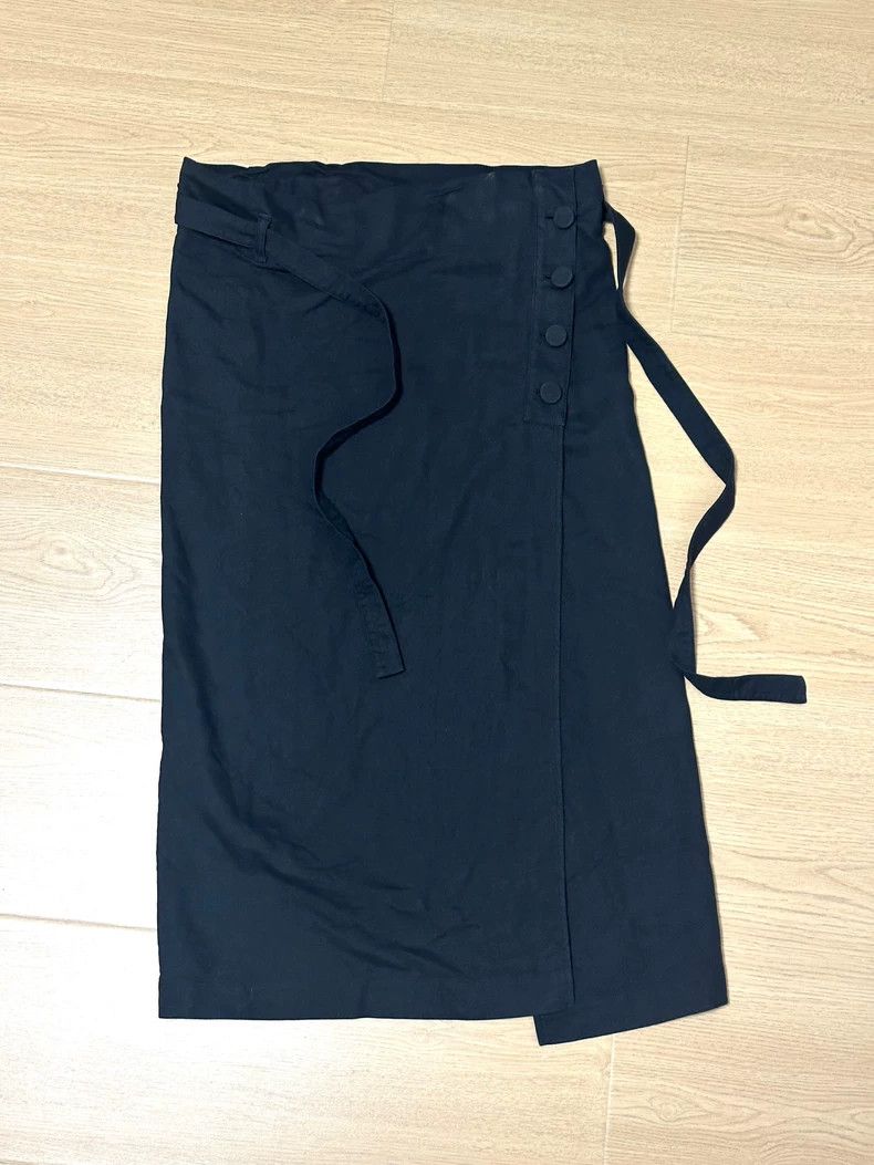 Helmut Lang HELMUT LANG size 0 Necklace slit skirt Size 24" / US 00 / IT 34 - 1 Thumbnail