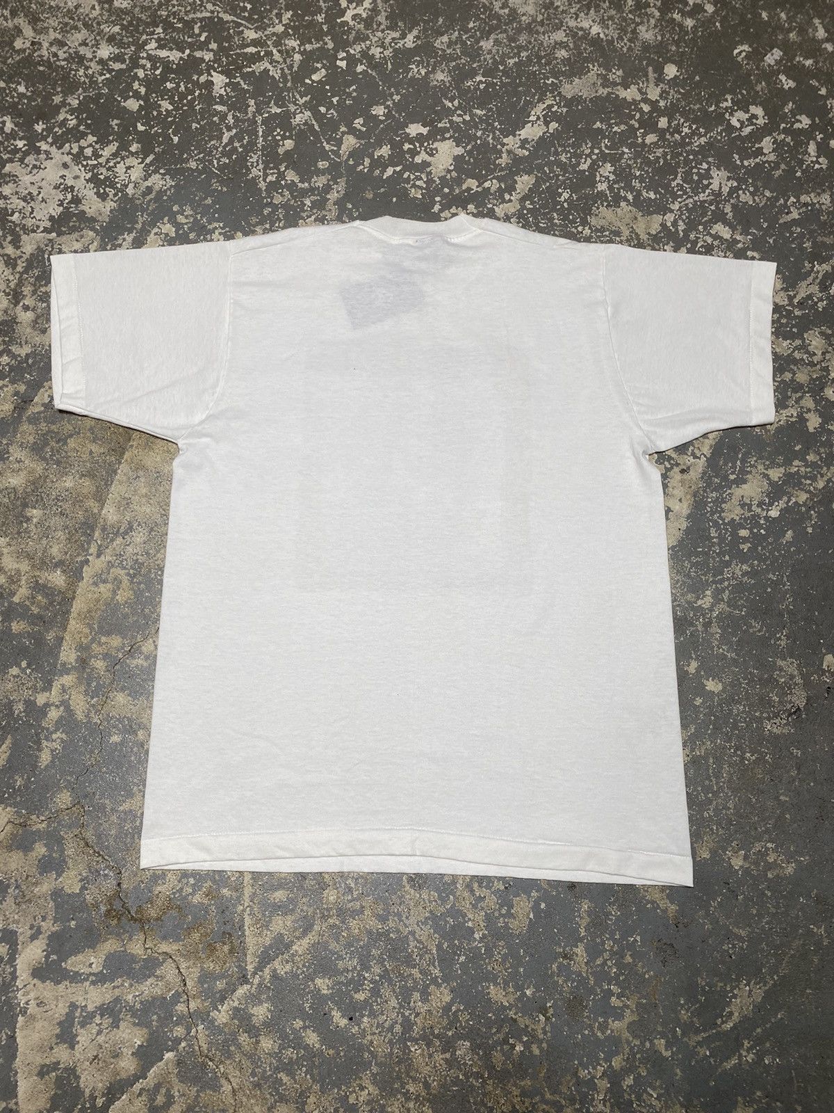 Japanese Brand × Vintage Vintage Wanted! Dangerous $100k Reward Funny Tshirt Size US L / EU 52-54 / 3 - 9 Thumbnail