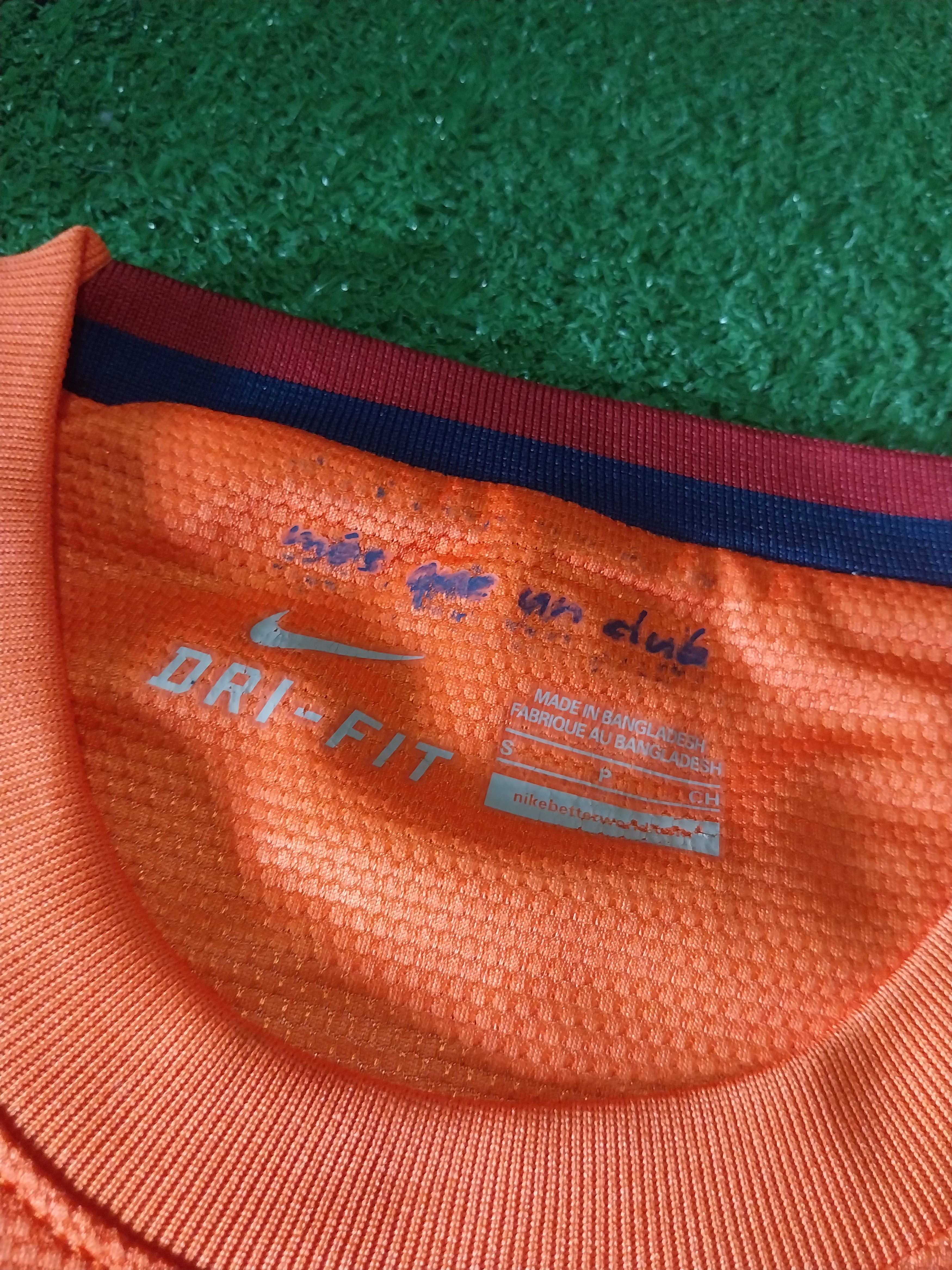Nike Barcelona away 2012/2013 david villa jersey football Size US S / EU 44-46 / 1 - 4 Thumbnail