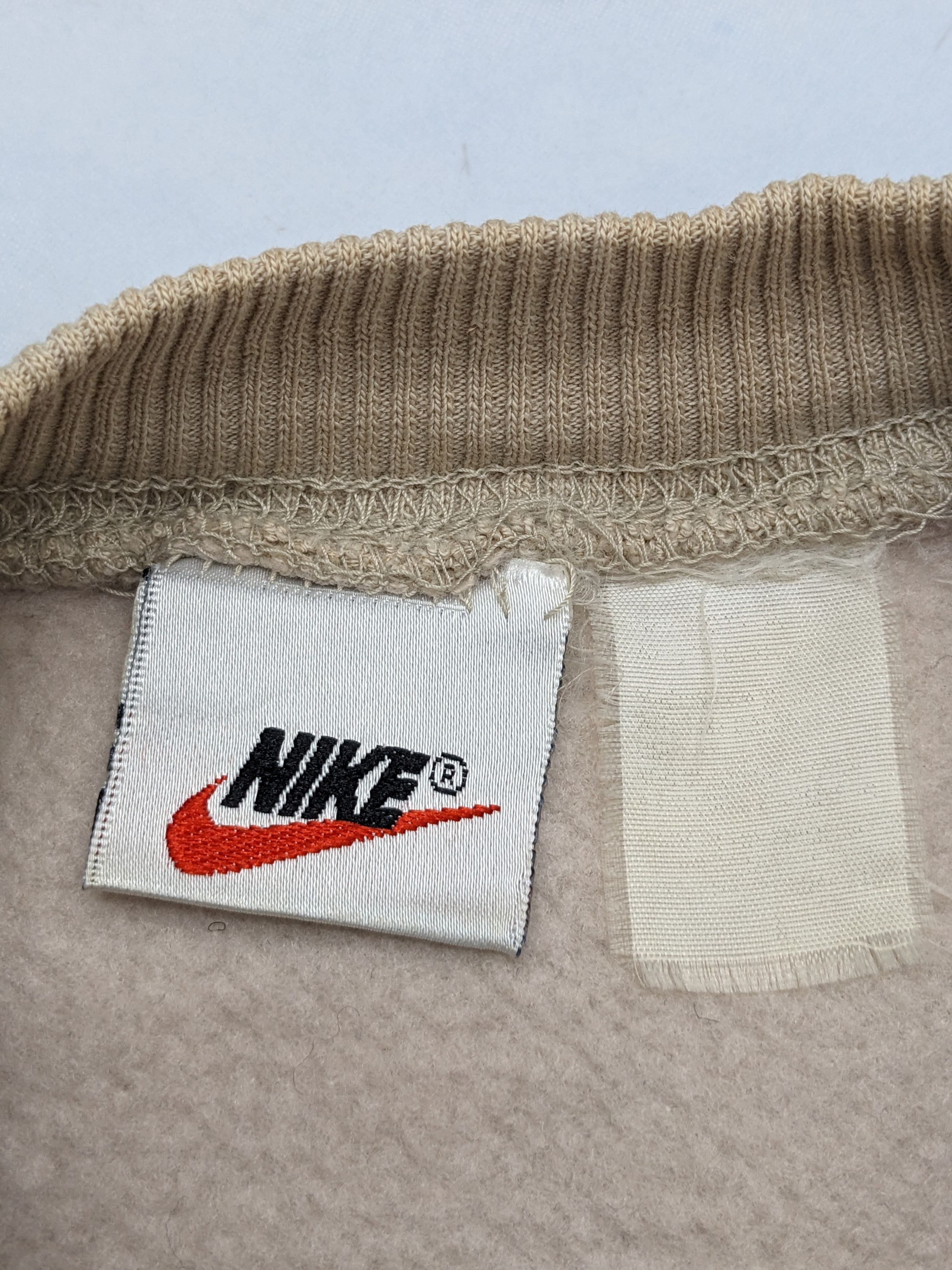 Nike VINTAGE NIKE SWOOSH MADE IN USA SWEATSHIRT Size US XL / EU 56 / 4 - 9 Thumbnail